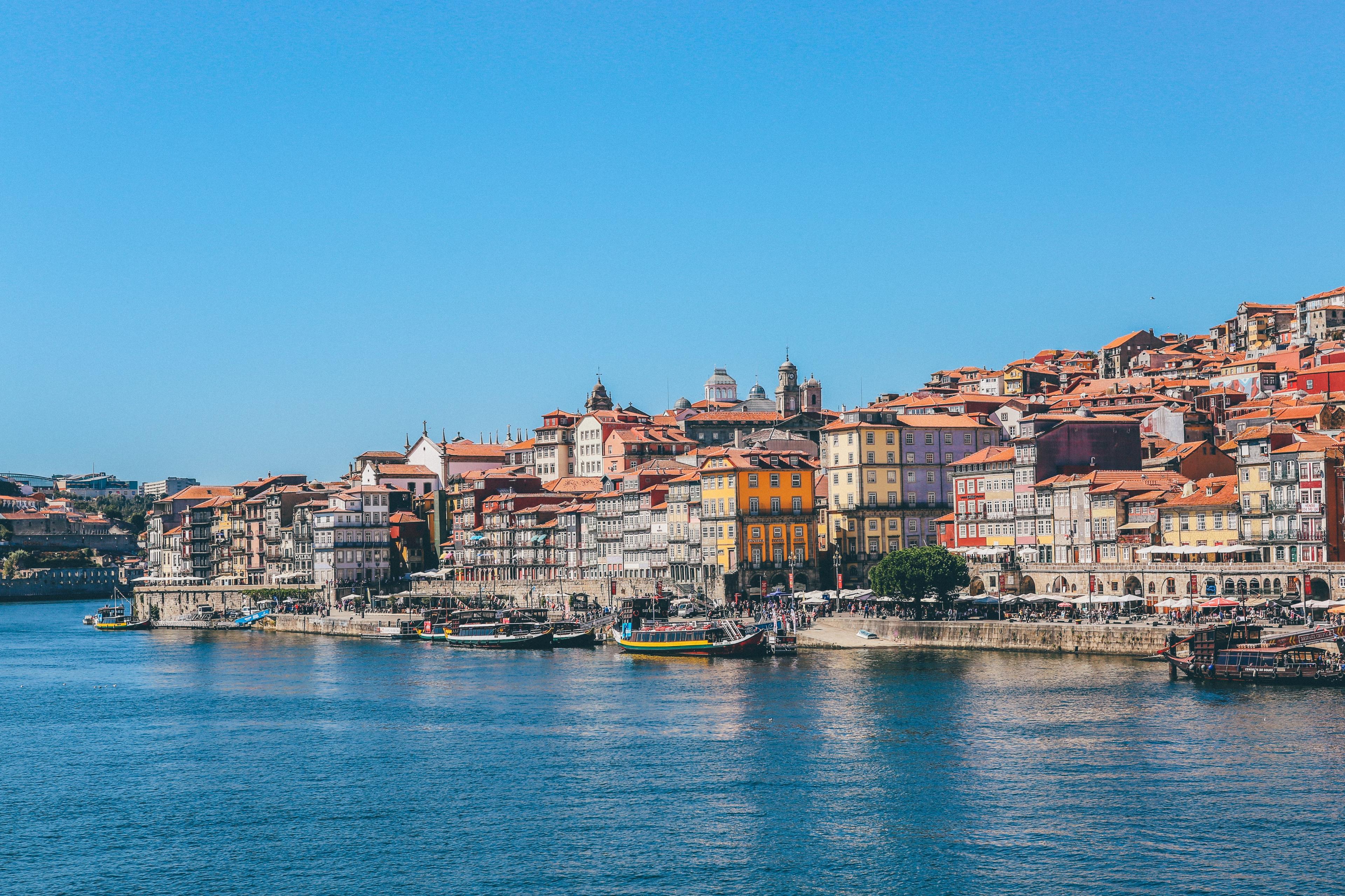 Portugal Real Estate Market 2025: Golden Visa Impact and Coastal Investment Opportunities