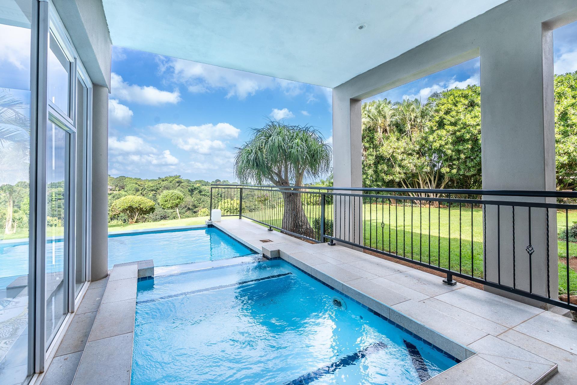 Majestic Luxury Residence with Pool & Scenic Vistas — photograph 2