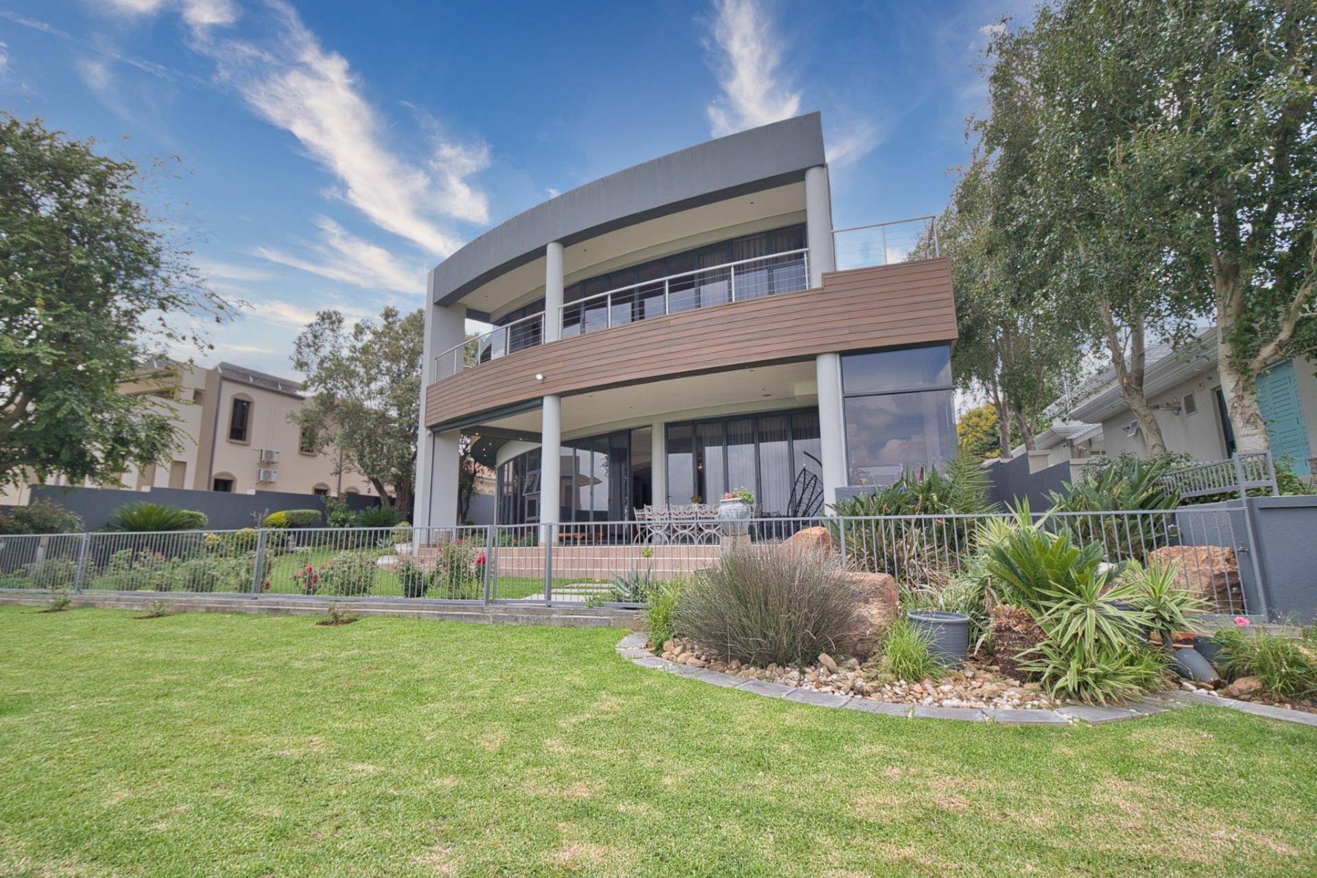 House in Benoni, Gauteng, South Africa — photograph 2