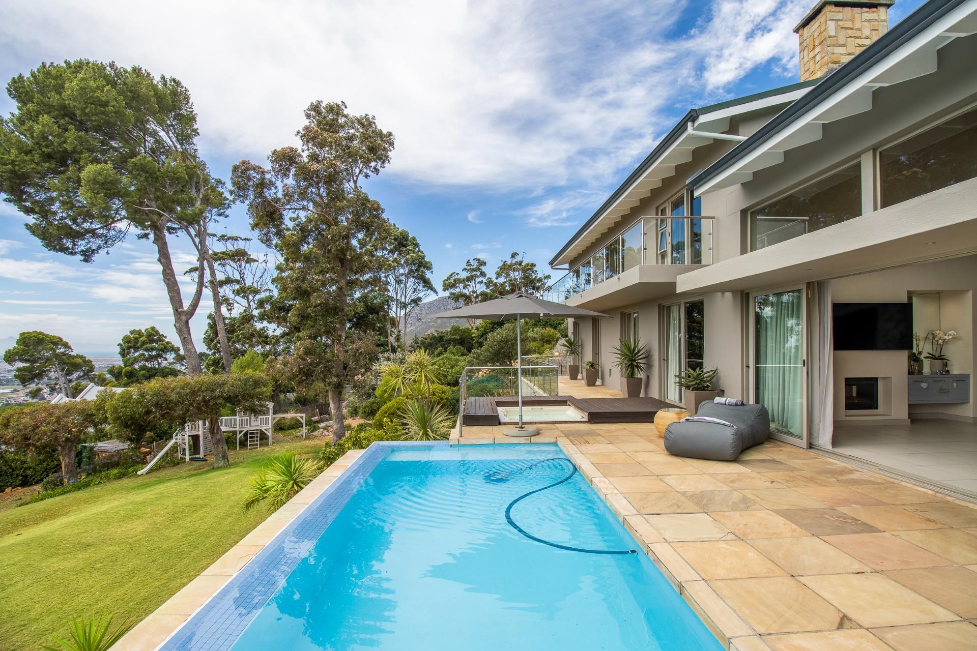 House in Cape Town, Western Cape, South Africa — photograph 5