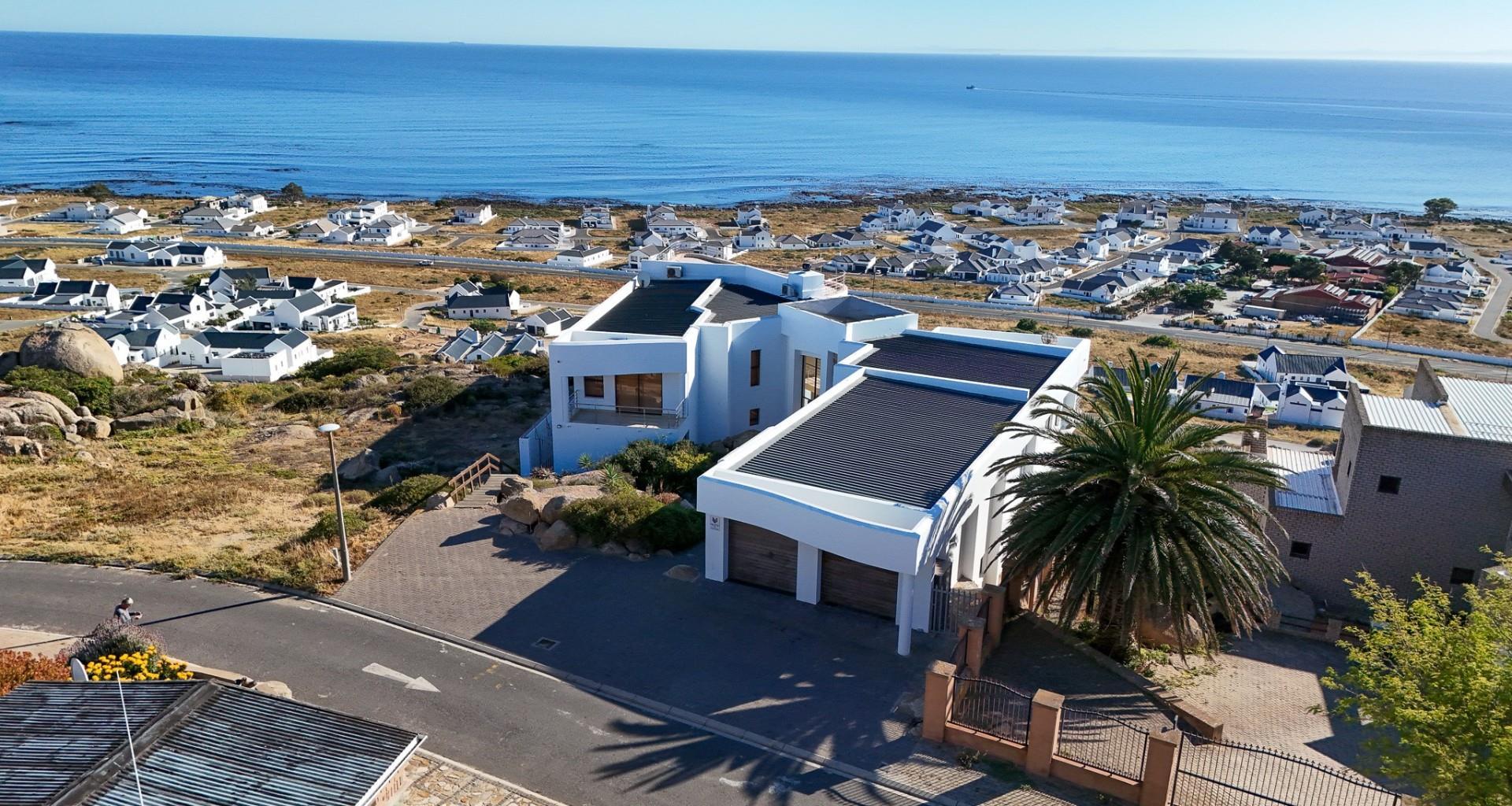 House in St Helena Bay, Western Cape, South Africa — photograph 1