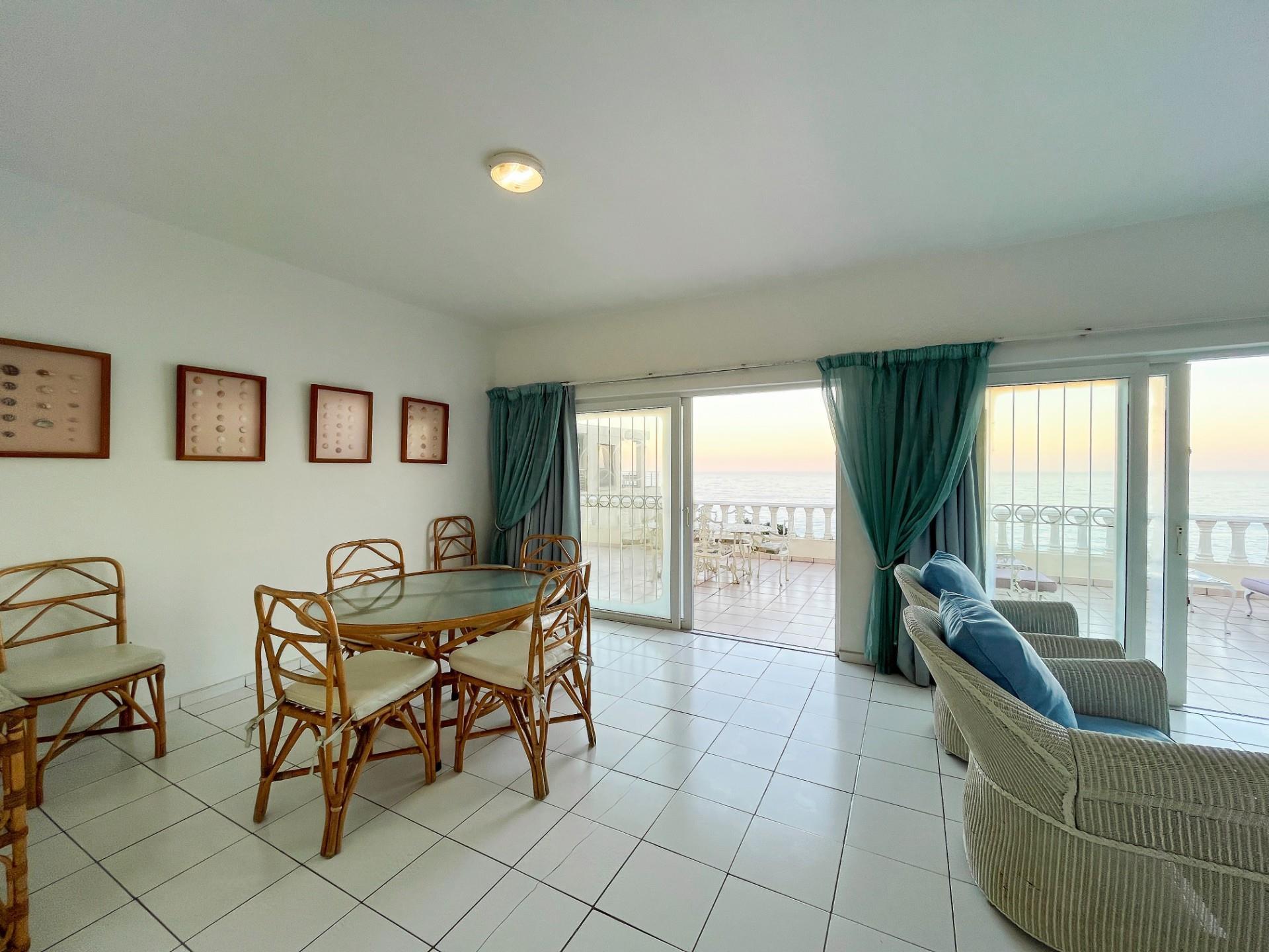 Willard Beach Beachfront House — photograph 4