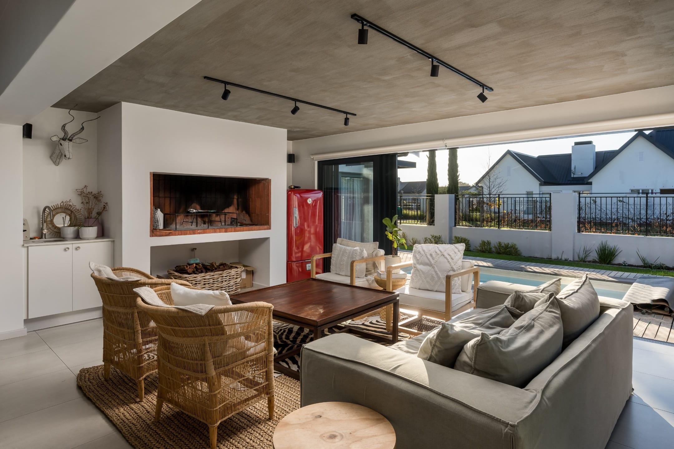 House in Paarl, Western Cape, South Africa — photograph 4