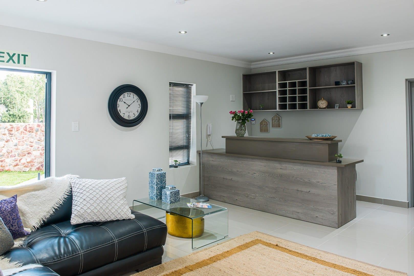 Four-Star Guesthouse in Sandbaai — photograph 4
