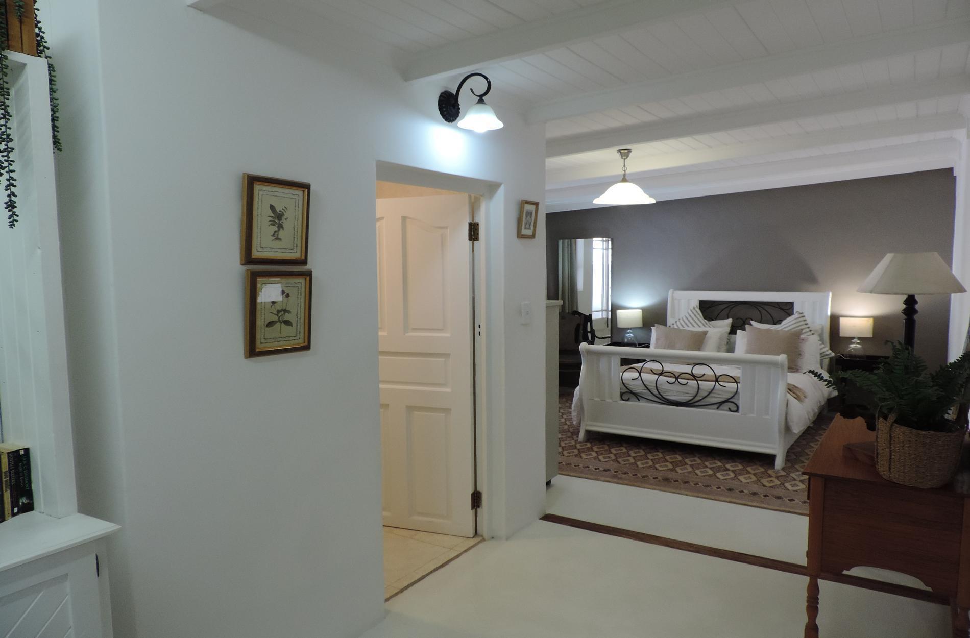 A Rare Opportunity for Coastal Living and Income Generation in Paternoster — photograph 4