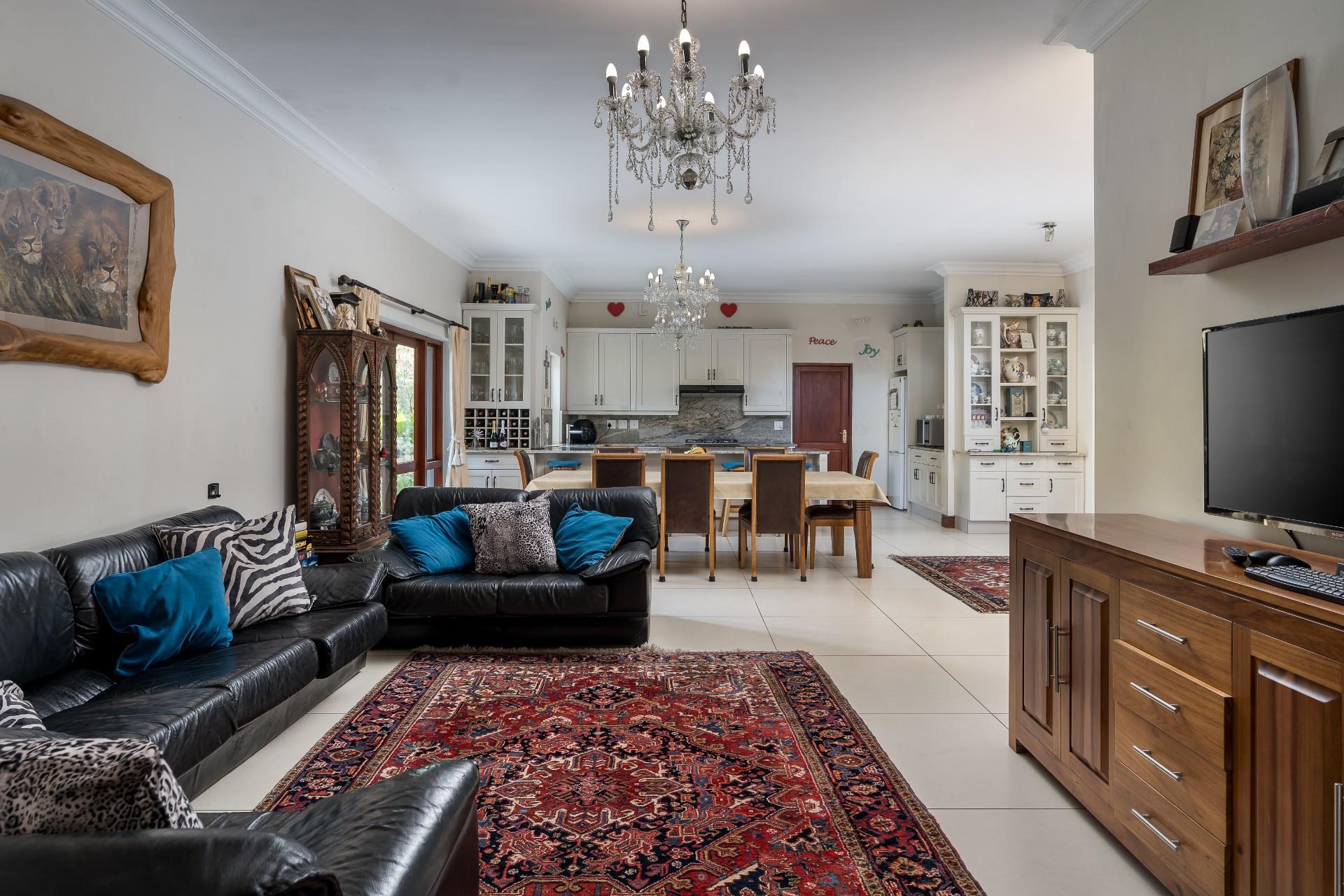 House in Paarl, Western Cape, South Africa — photograph 4
