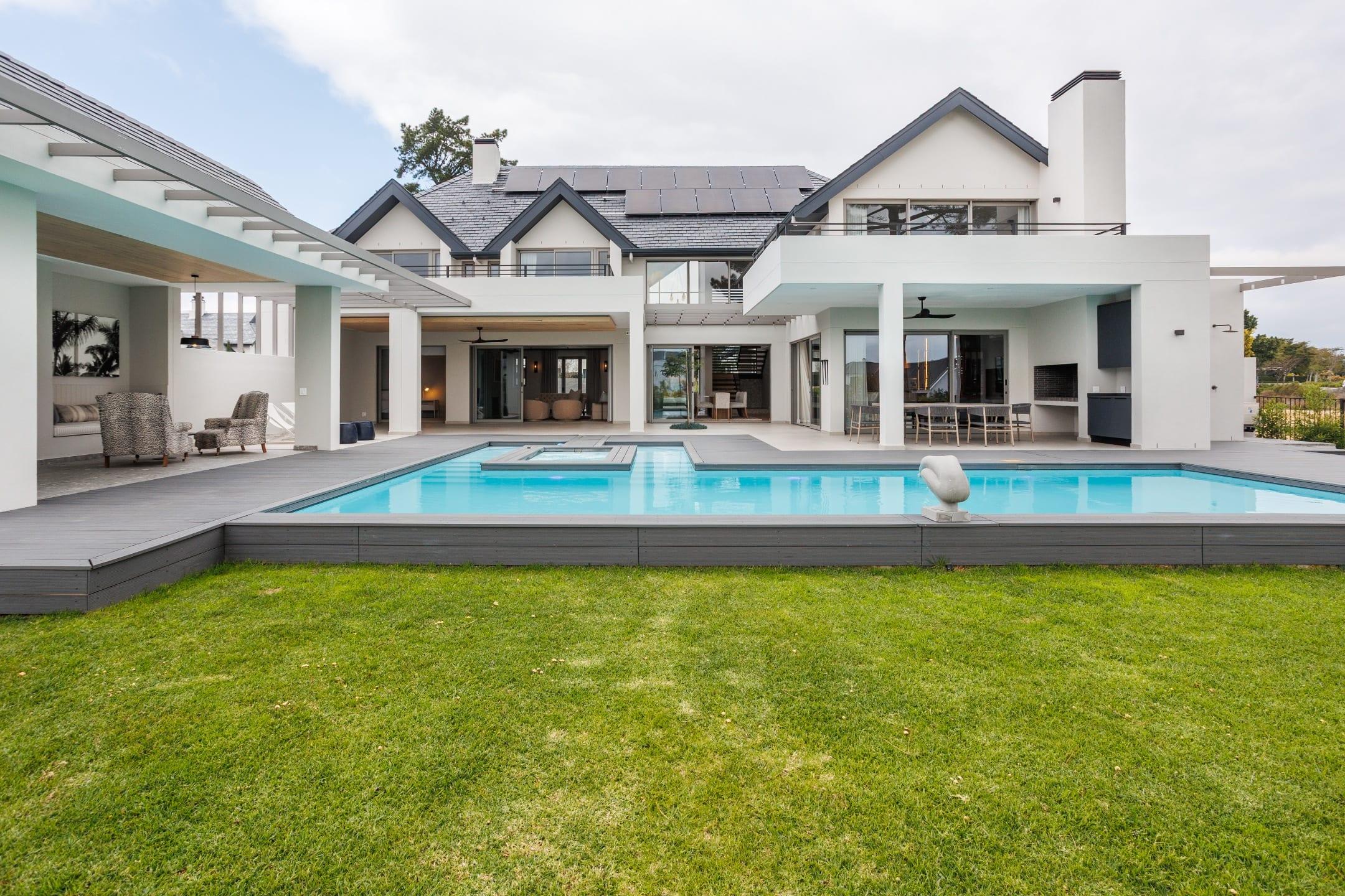House in Paarl, Western Cape, South Africa — photograph 1