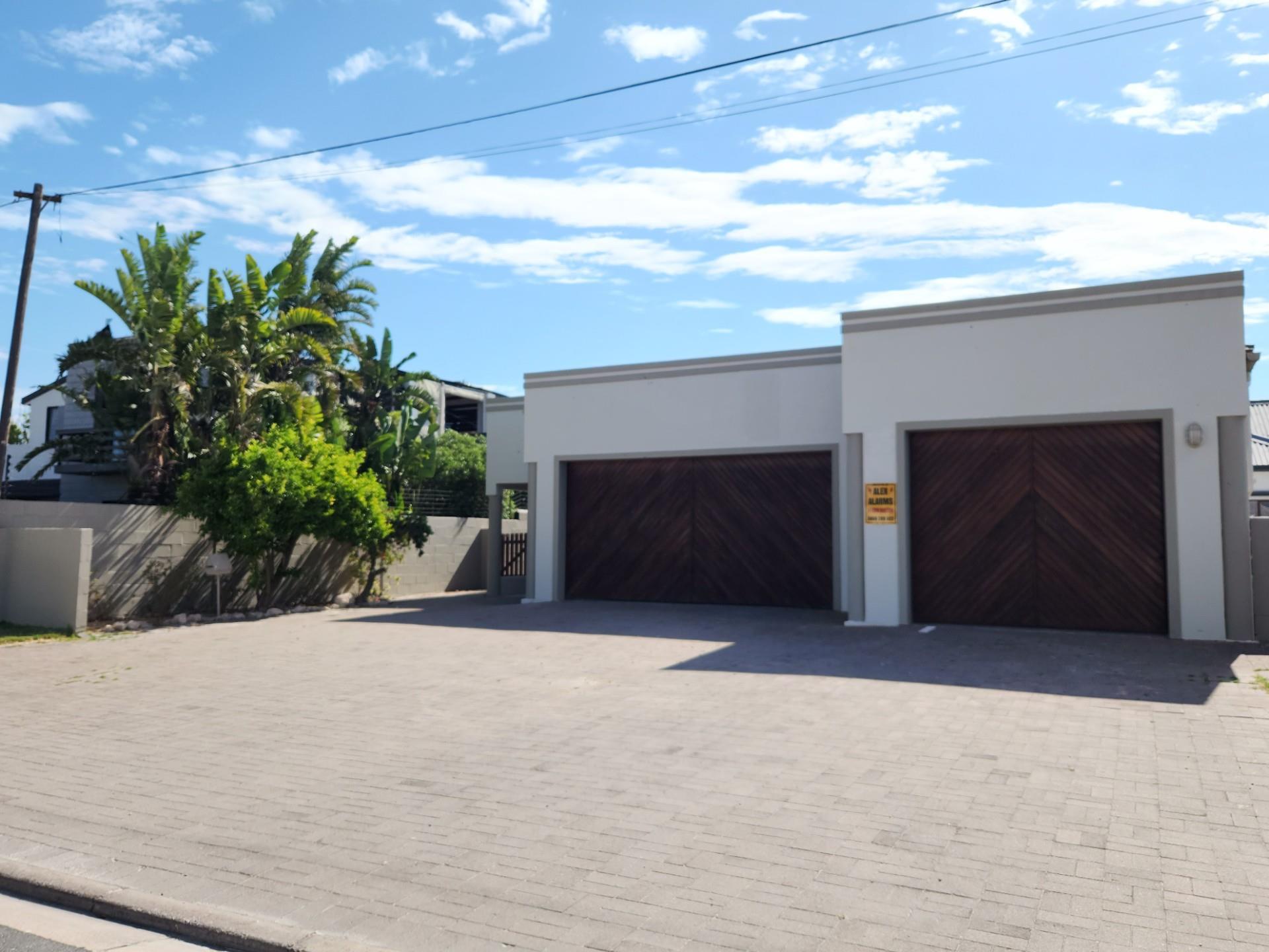 House in Langebaan, Western Cape, South Africa — photograph 2