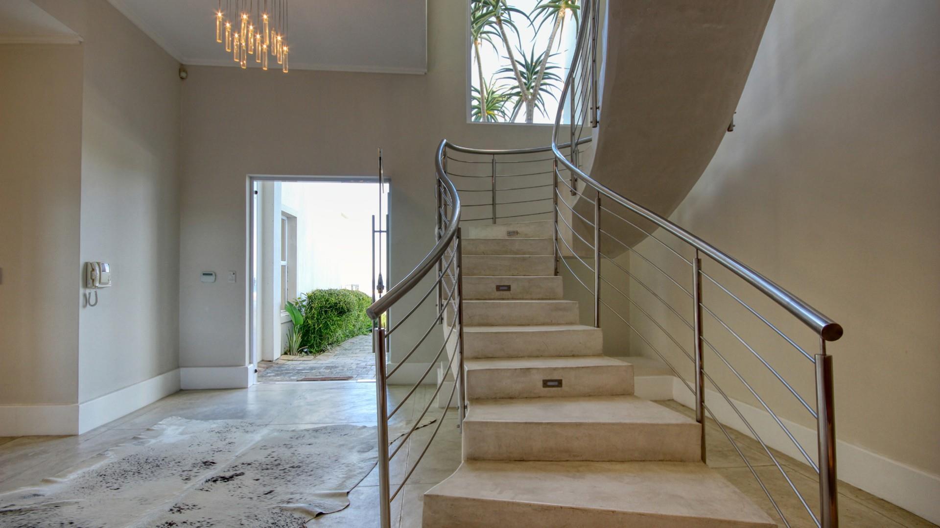 House in Plettenberg Bay, Western Cape, South Africa — photograph 2