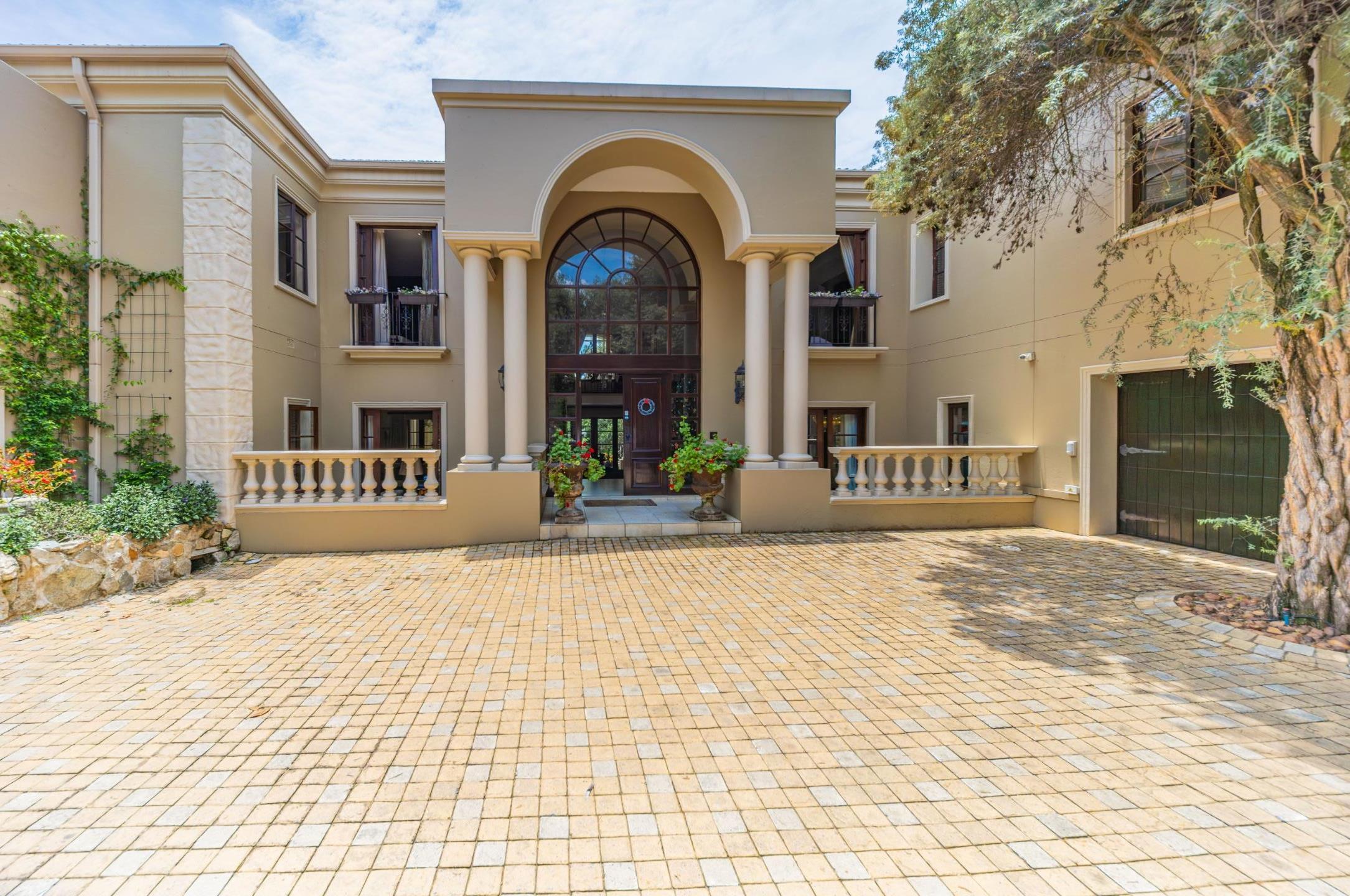 House in Sandton, Gauteng, South Africa — photograph 4