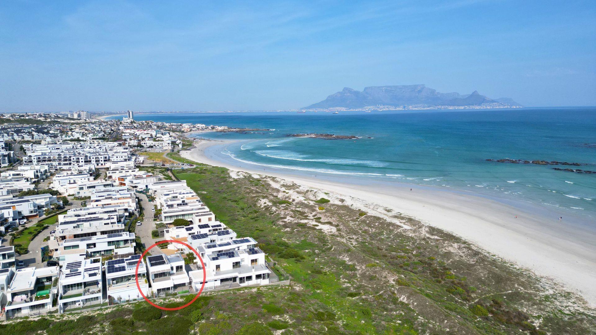 House in Blouberg, Western Cape, South Africa — photograph 1