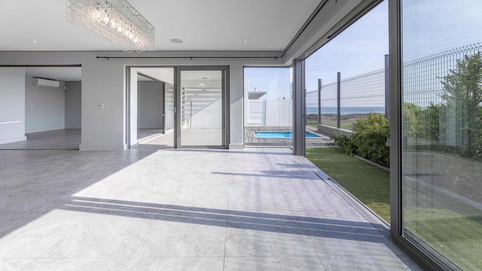 House in Blouberg, Western Cape, South Africa — photograph 4