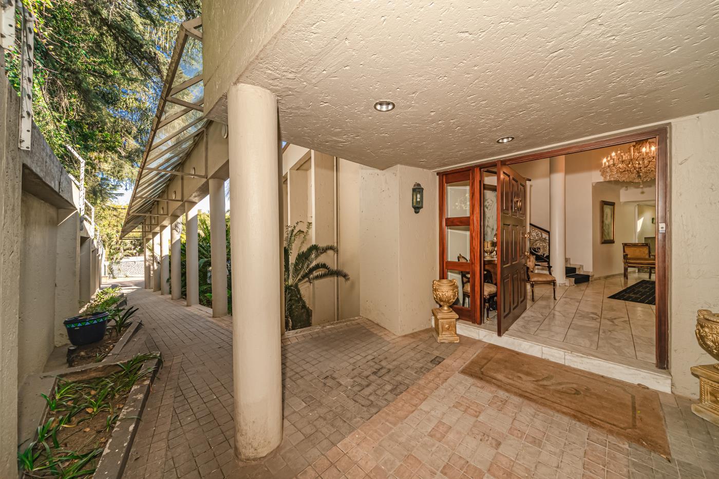 House in Sandton, Gauteng, South Africa — photograph 5