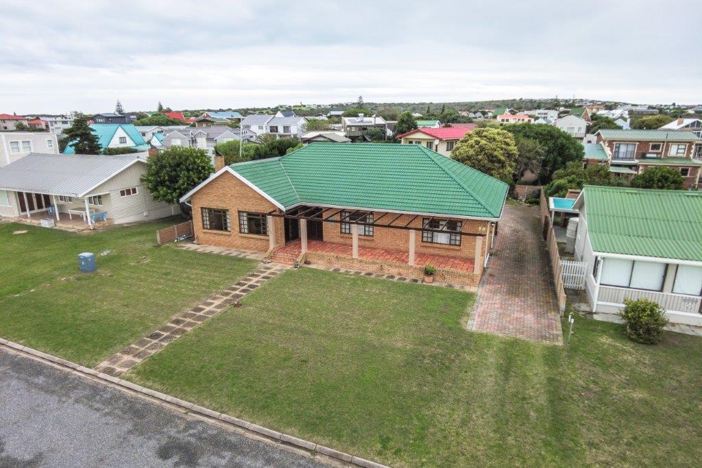 House in Stilbaai, Western Cape, South Africa — photograph 1