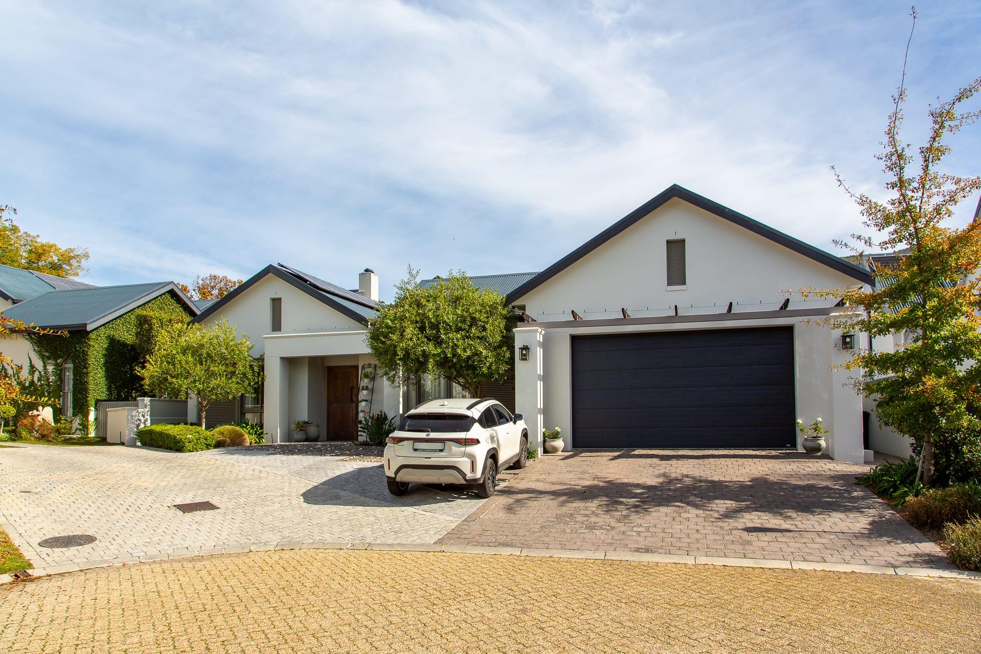 House in Paarl, Western Cape, South Africa — photograph 2