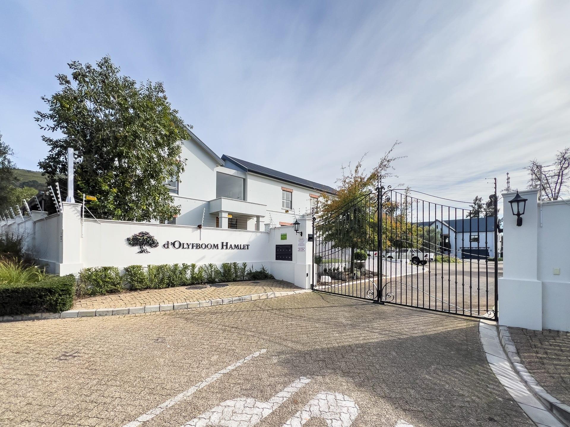 House in Paarl, Western Cape, South Africa — photograph 3
