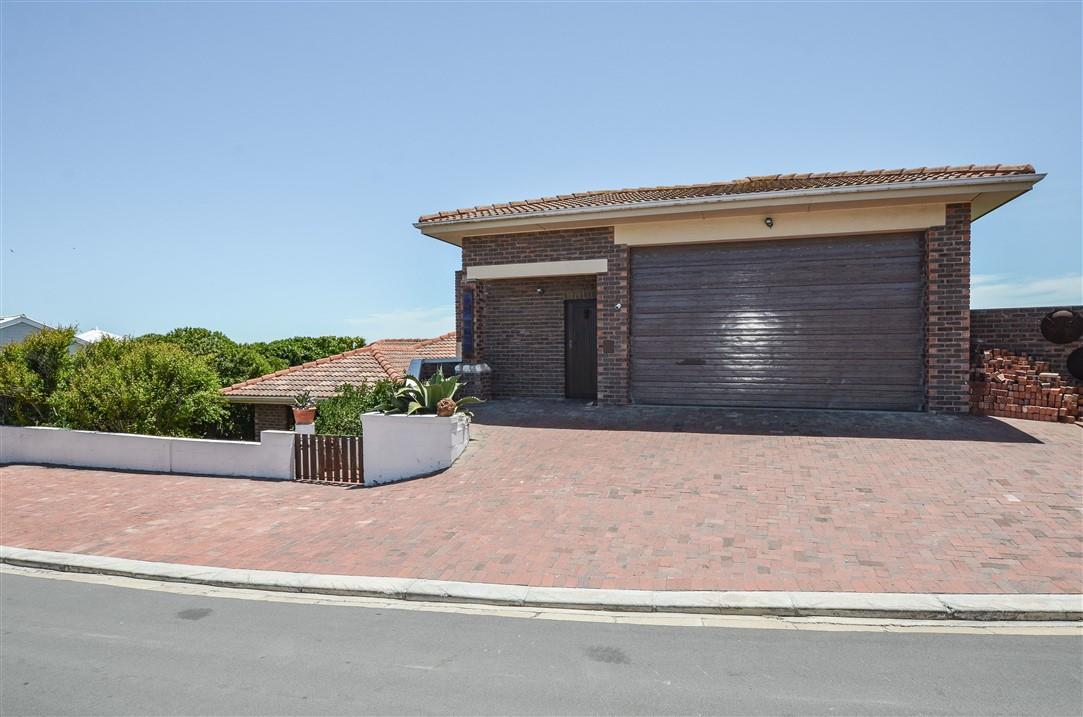 House in Yzerfontein, Western Cape, South Africa — photograph 2