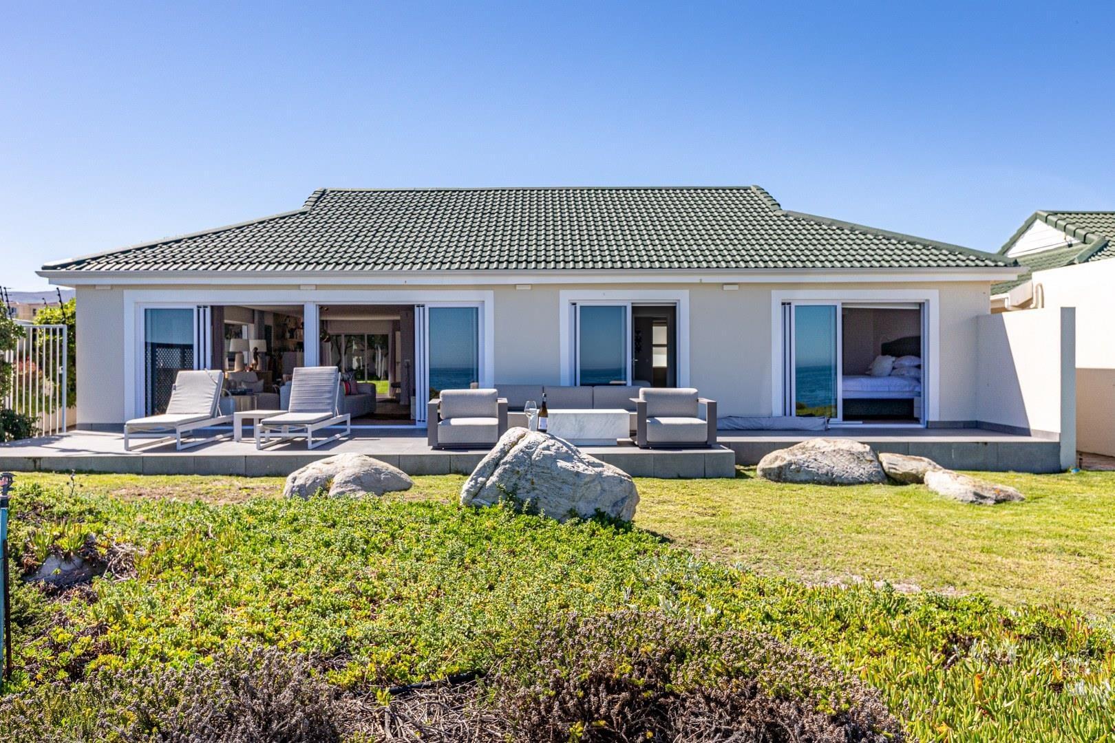 House in Hermanus, Western Cape, South Africa — photograph 1