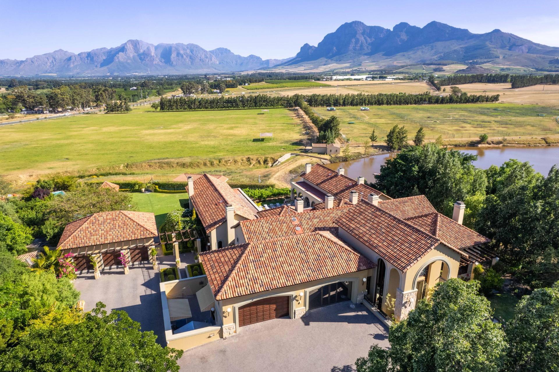 House in Paarl, Western Cape, South Africa — photograph 4