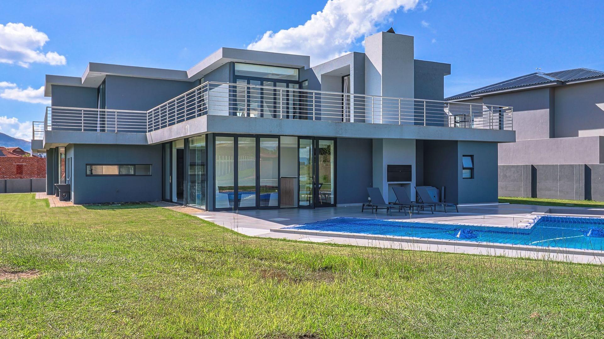 House in Hartbeespoort, North West, South Africa — photograph 2