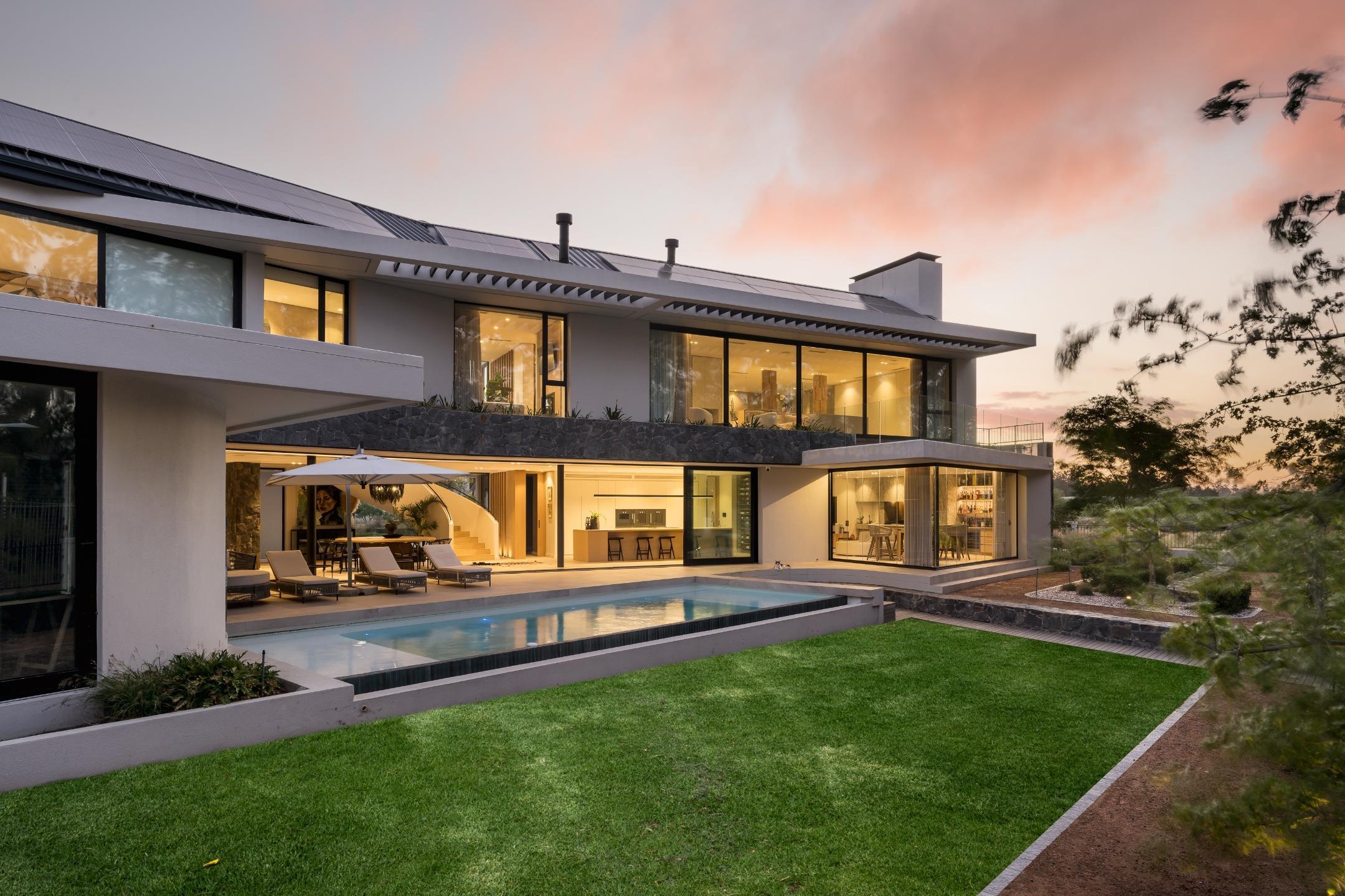 House in Paarl, Western Cape, South Africa — photograph 1