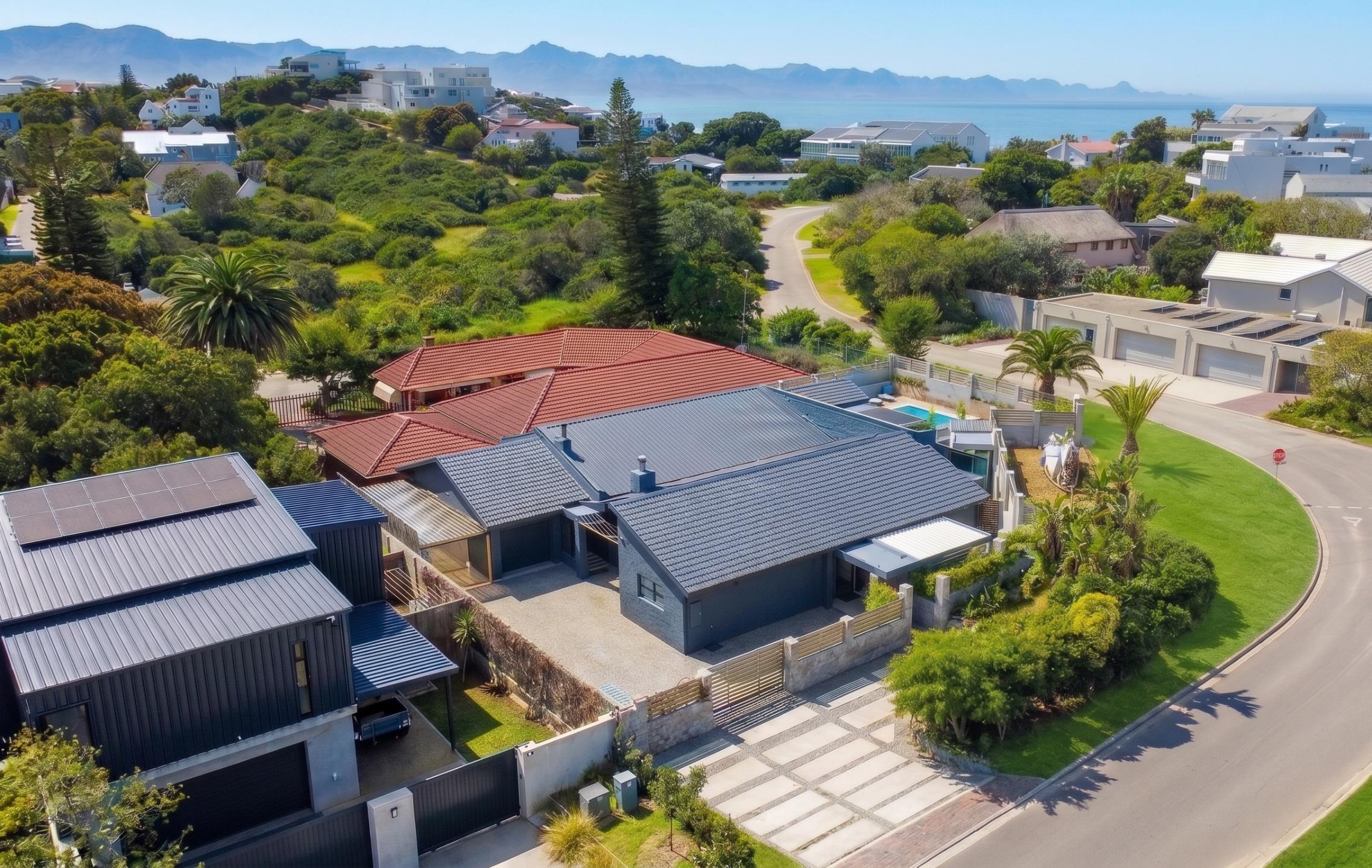 House in Plettenberg Bay, Western Cape, South Africa — photograph 1