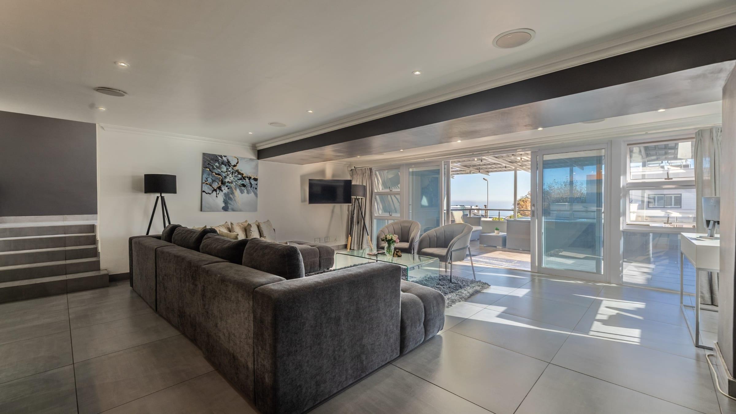 Apartment in Cape Town, Western Cape, South Africa — photograph 4