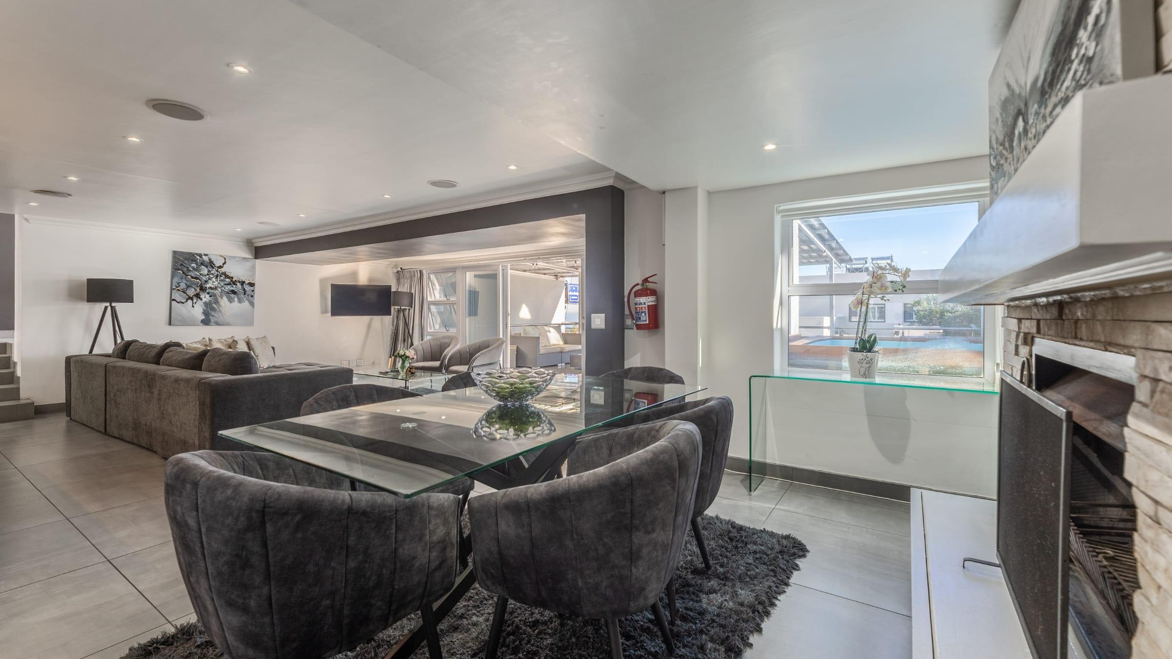 Apartment in Cape Town, Western Cape, South Africa — photograph 5