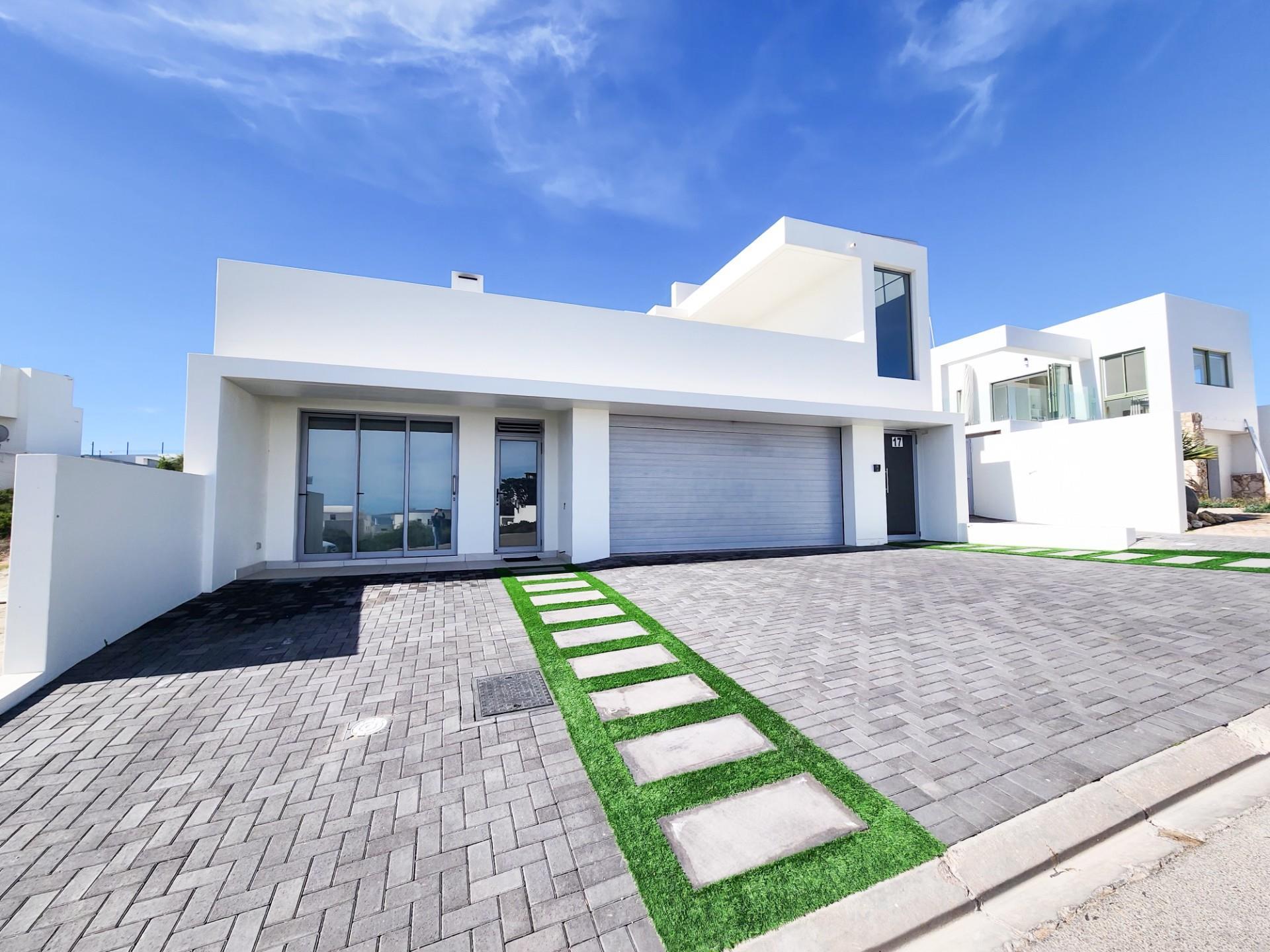 House in Langebaan, Western Cape, South Africa — photograph 1