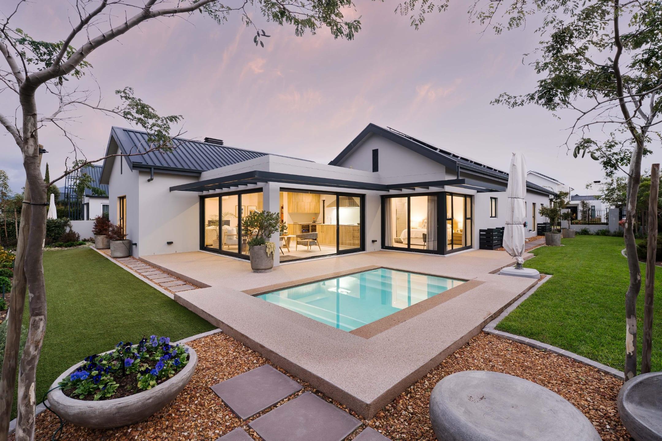 House in Paarl, Western Cape, South Africa — photograph 1