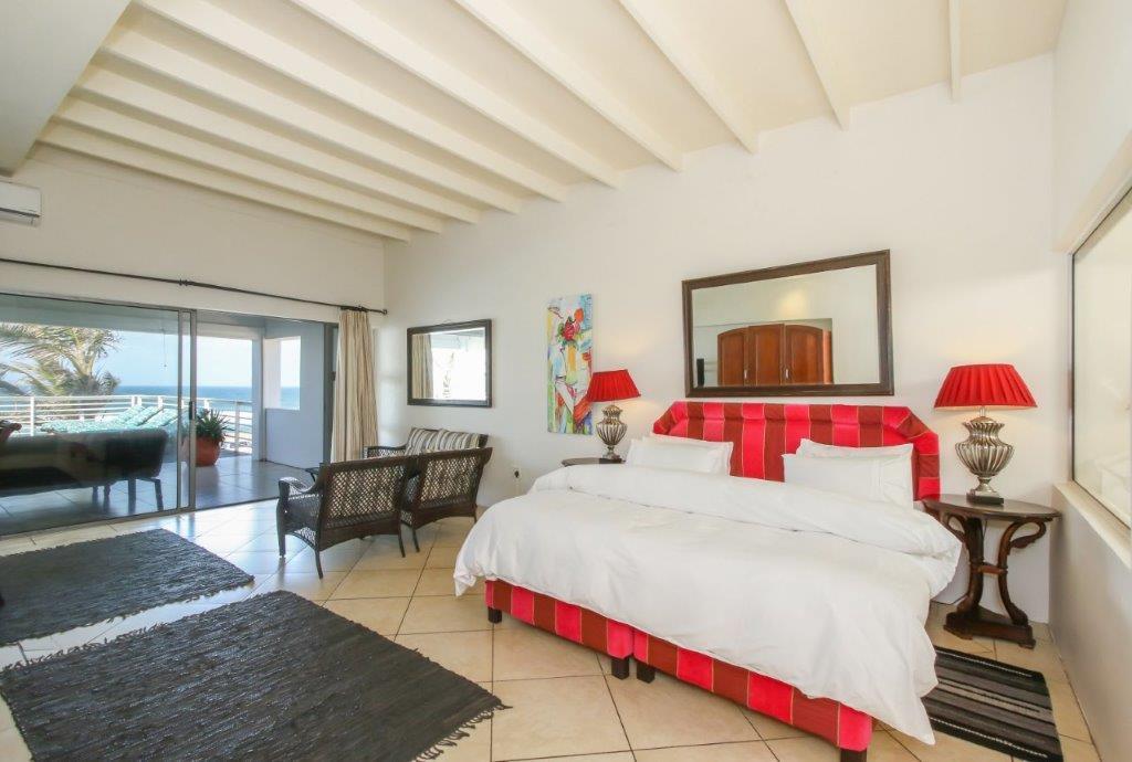 Stunning beachfront guesthouse — photograph 5