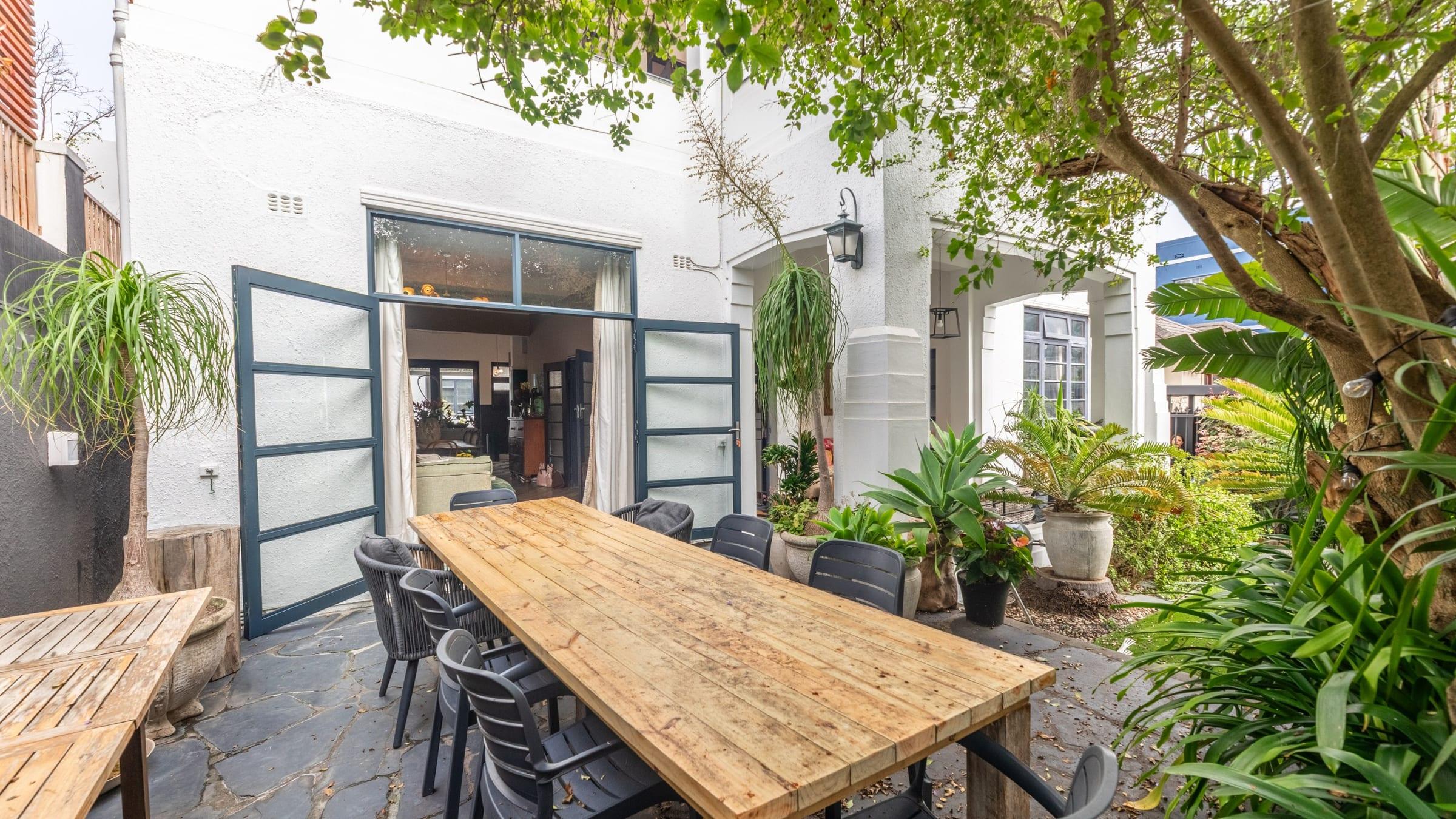House in Cape Town, Western Cape, South Africa — photograph 5