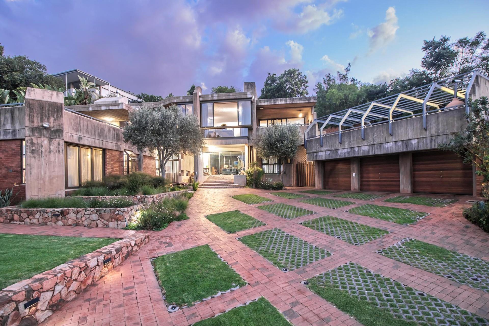 Waterkloof Ridge View Home — photograph 2