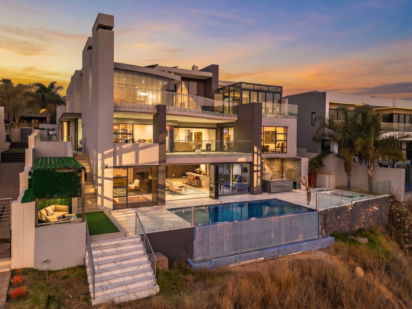 House in Roodepoort, Gauteng, South Africa — photograph 1