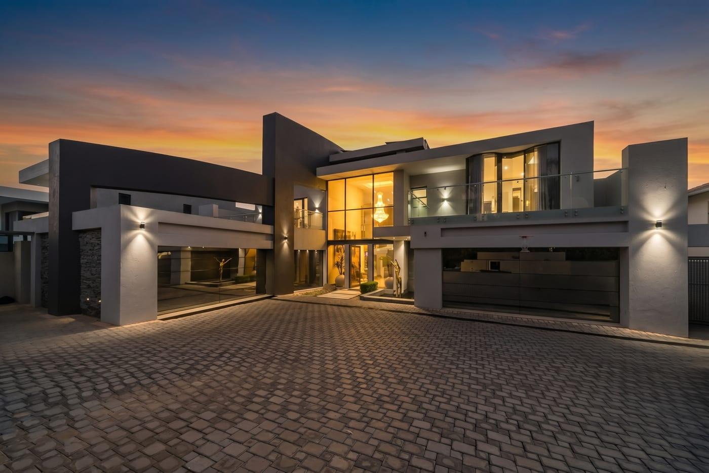 House in Roodepoort, Gauteng, South Africa — photograph 3
