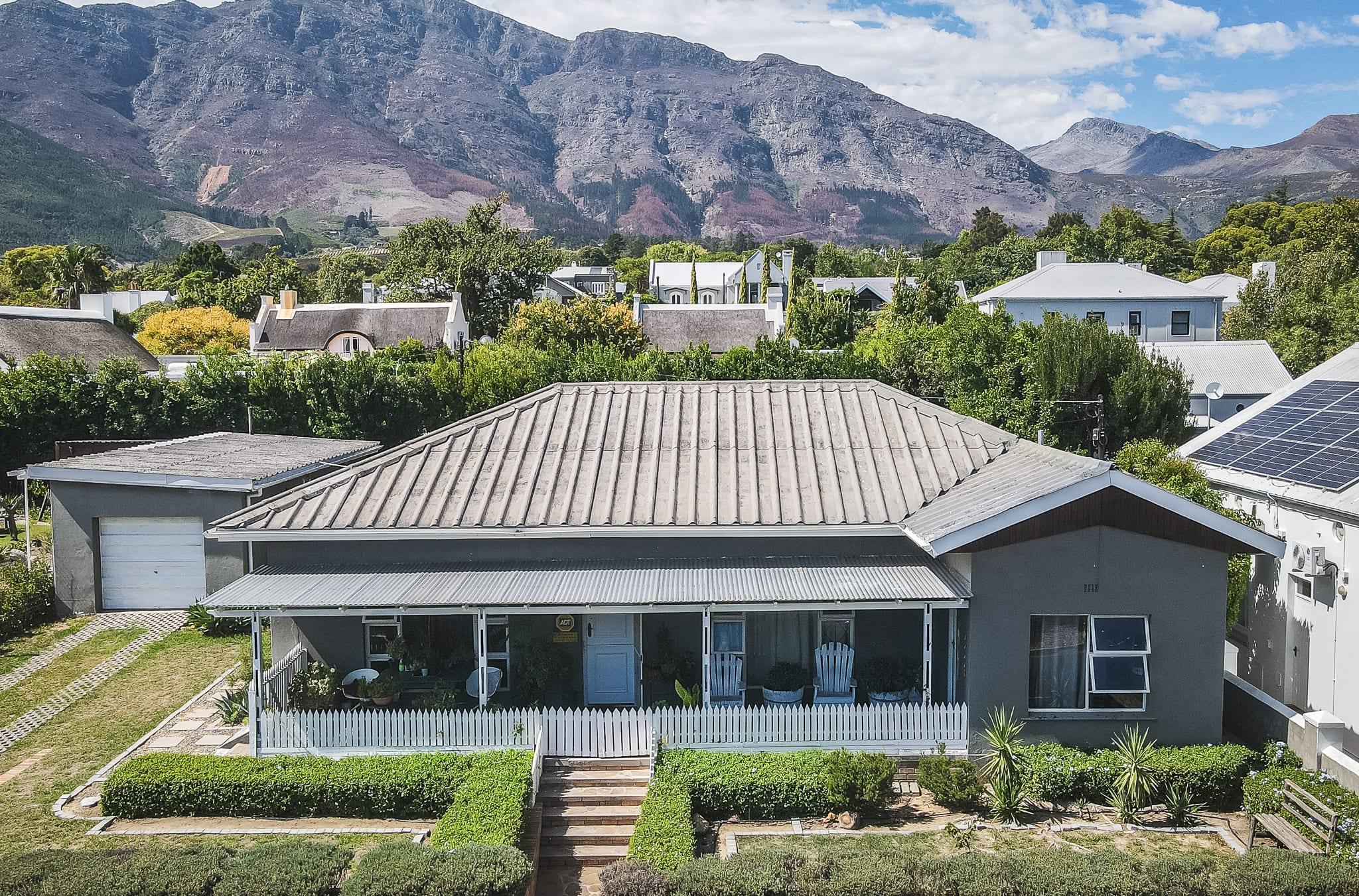 House in Franschhoek, Western Cape, South Africa — photograph 1