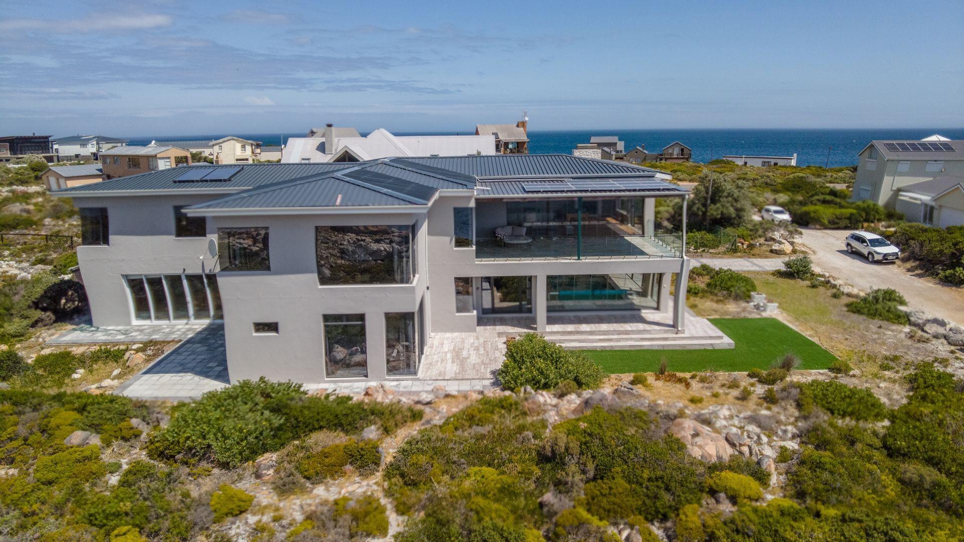 House in Pringle Bay, Western Cape, South Africa — photograph 3