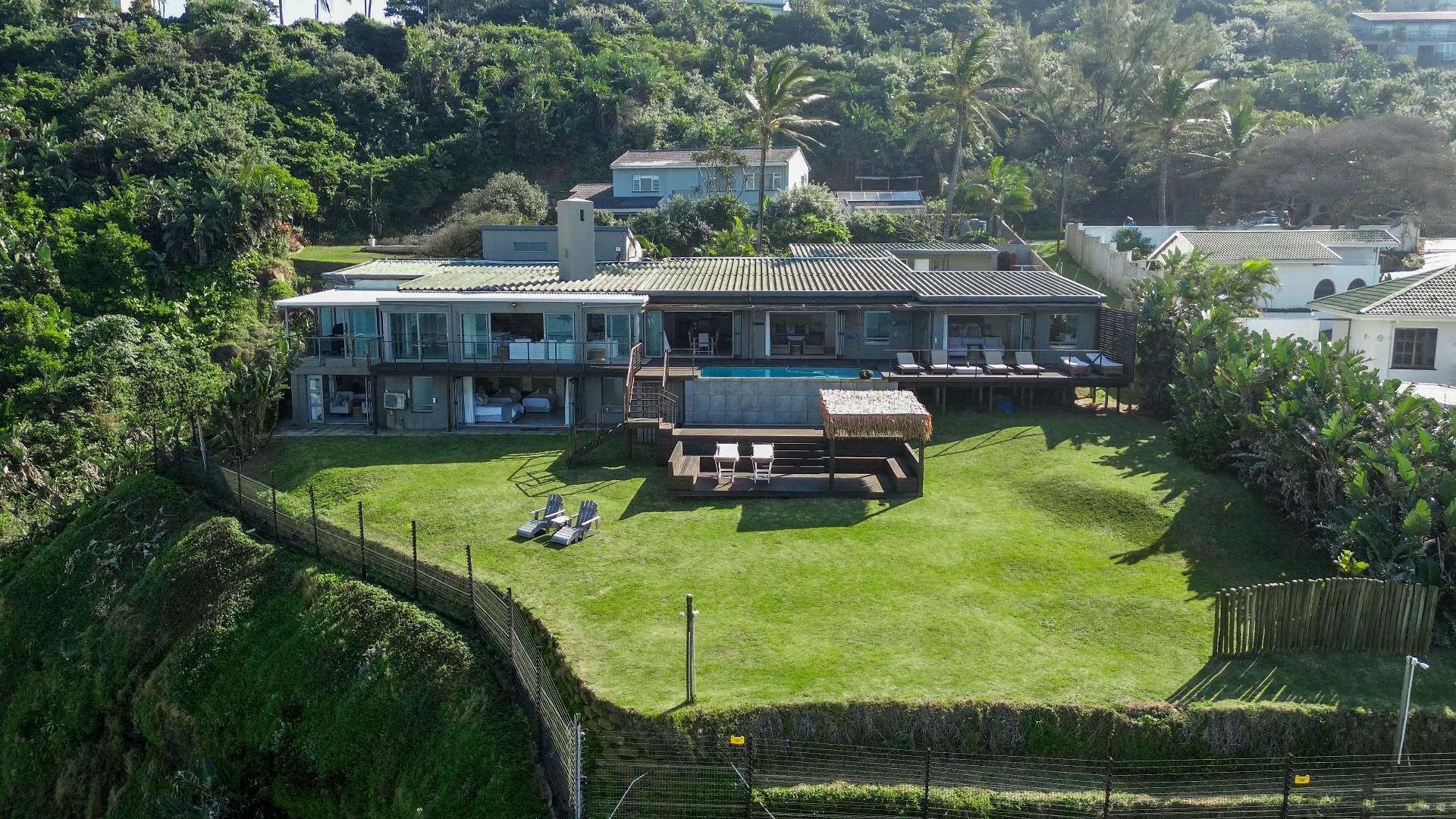 Exclusive Beach Front Home For Sale On Sheffield Beach — photograph 2