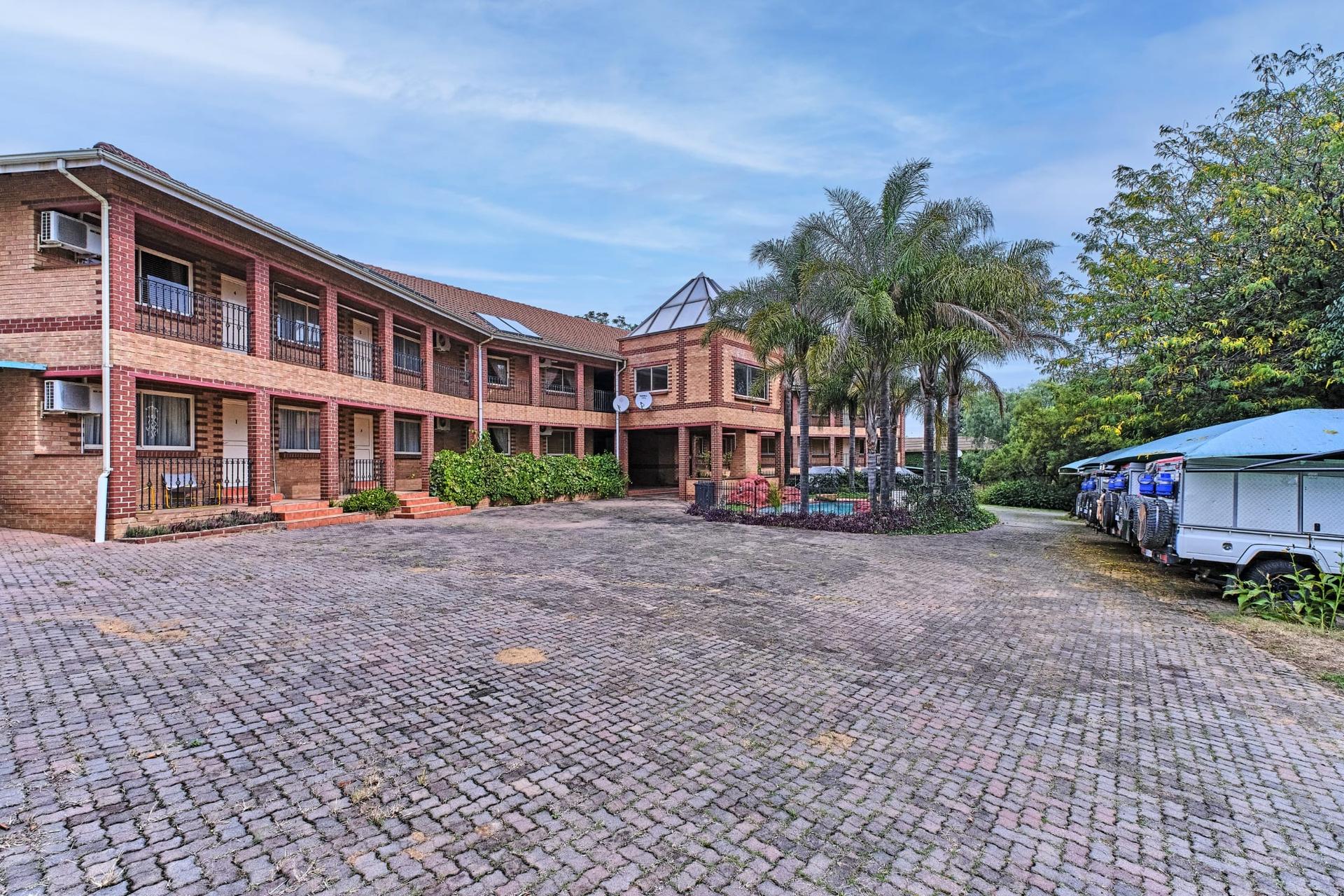 Guest Lodge for sale in Glen Austin Midrand — photograph 5