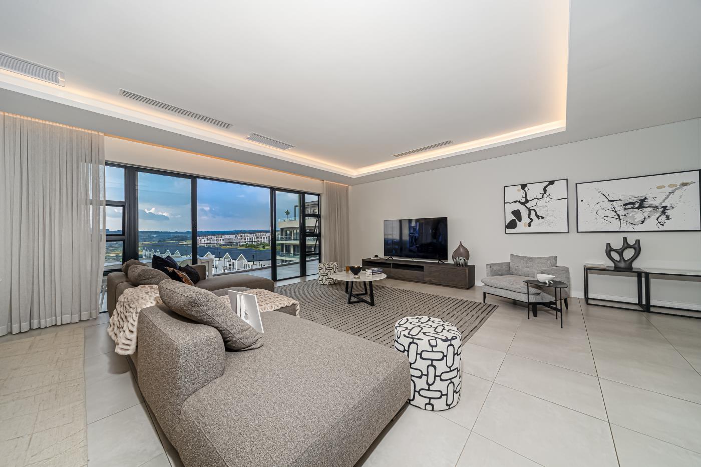 Luxurious Penthouse with Stunning Lagoon Views — photograph 5