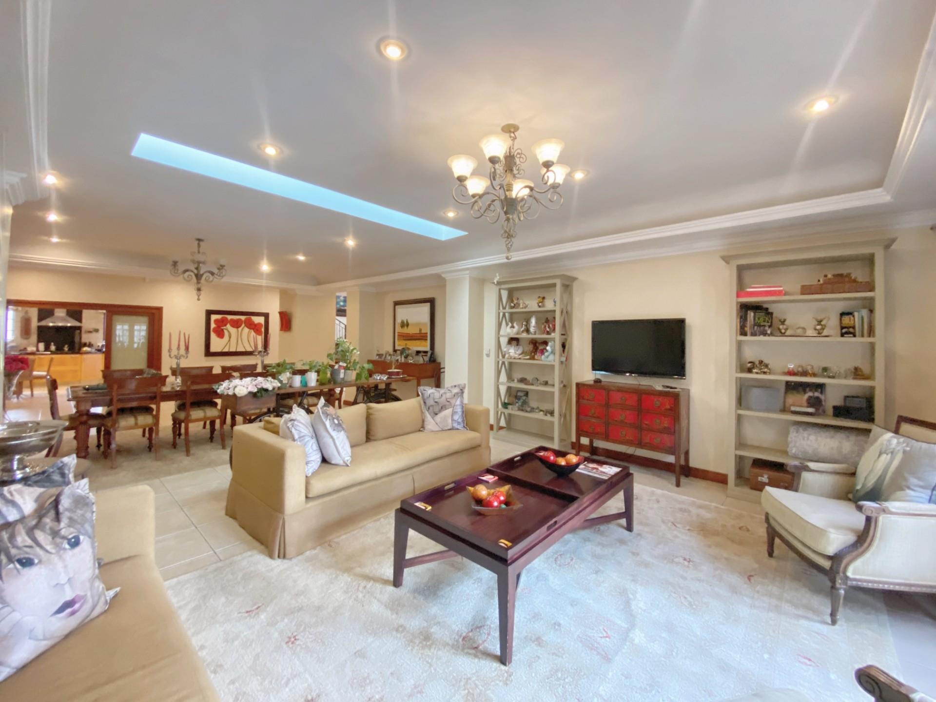 DISTINCTLY EXECUTIVE SANCTUARY OFFERING FULLY SOLAR-POWERED LIVING AND FILLED WITH INESTIMABLE WORTH — photograph 5