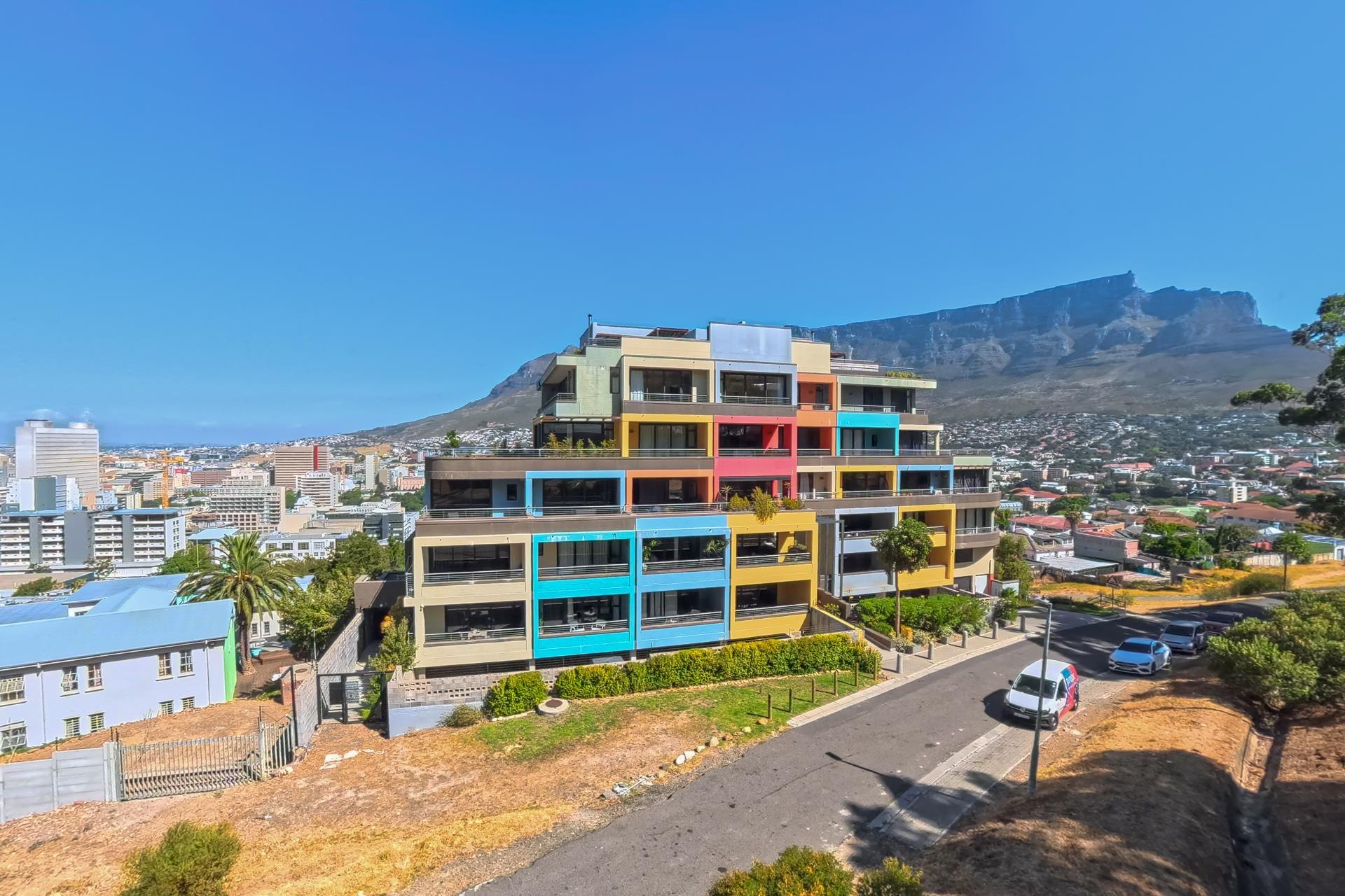 Apartment in Cape Town, Western Cape, South Africa — photograph 2