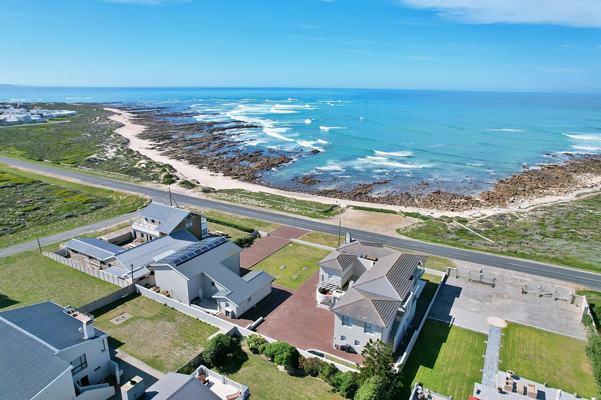Masterpiece with Unrivaled Ocean Views — photograph 5