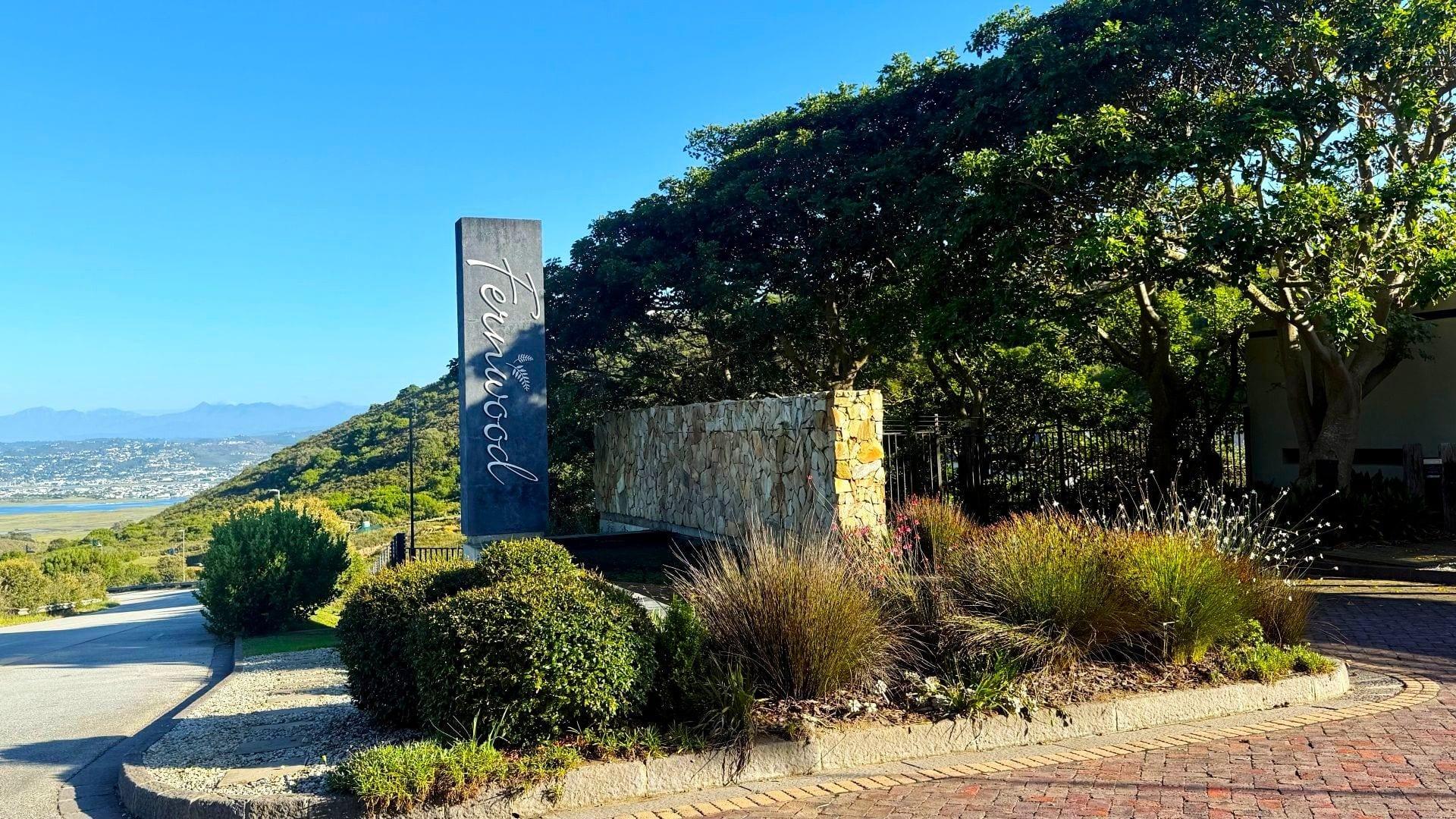 4 Bedroom House For Sale in Fernwood Estate — photograph 4