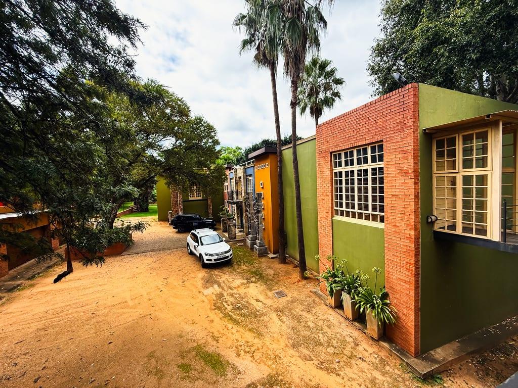 4 Bedroom House For Sale in Bronkhorstbaai — photograph 3