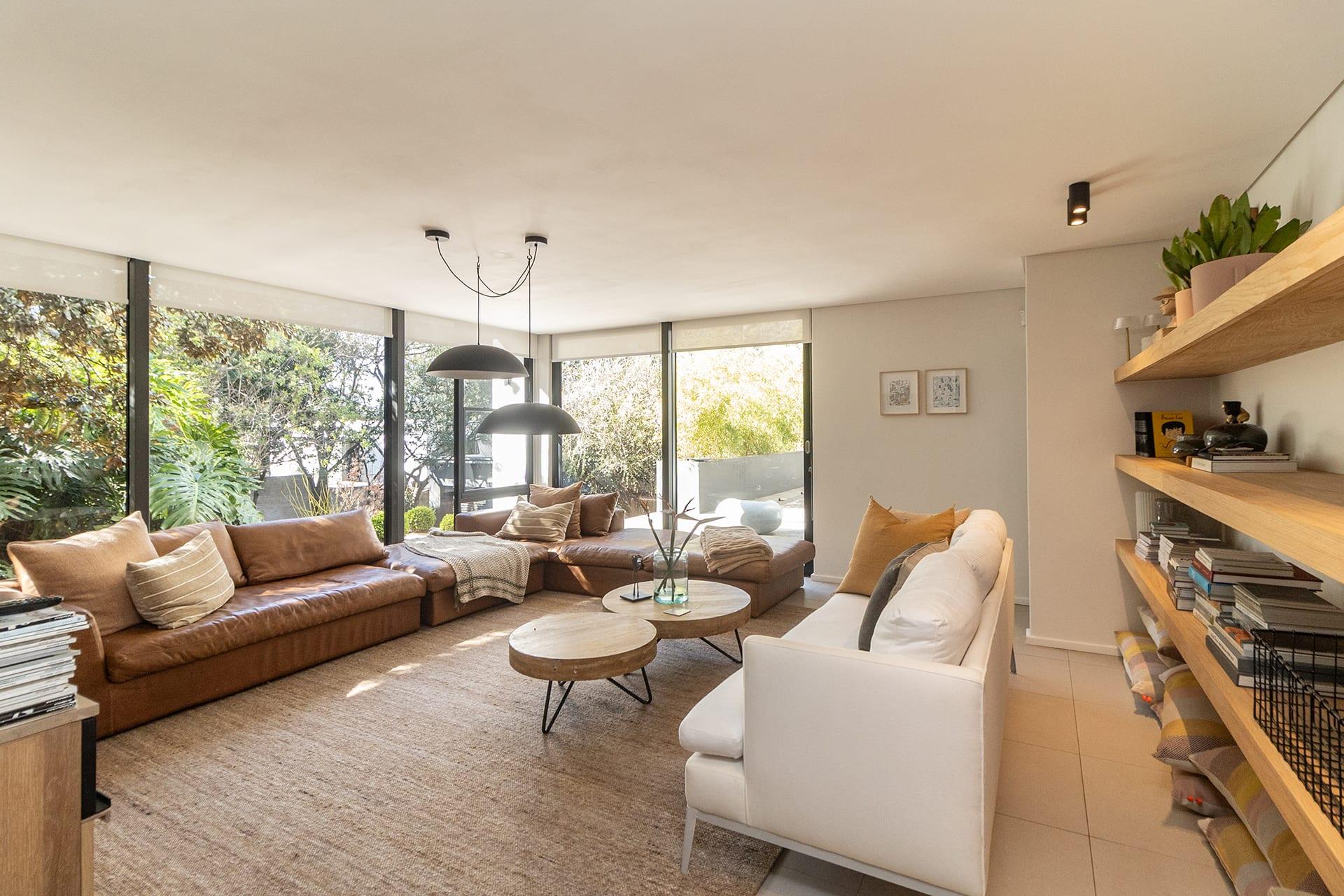 A Private Estate of Earthy Modern Elegance — photograph 4