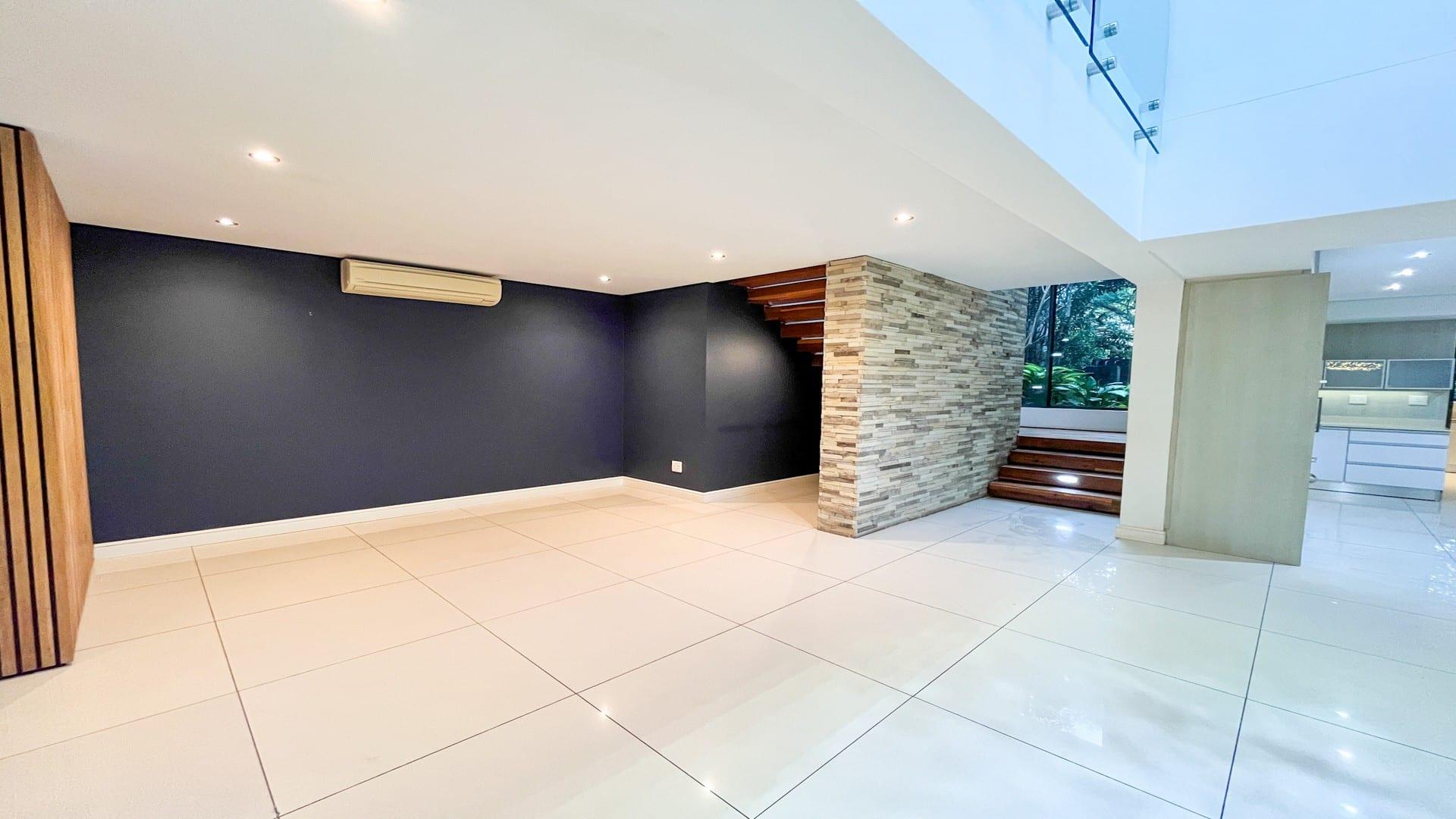 5 Bedroom House For Sale in Simbithi Eco Estate — photograph 2