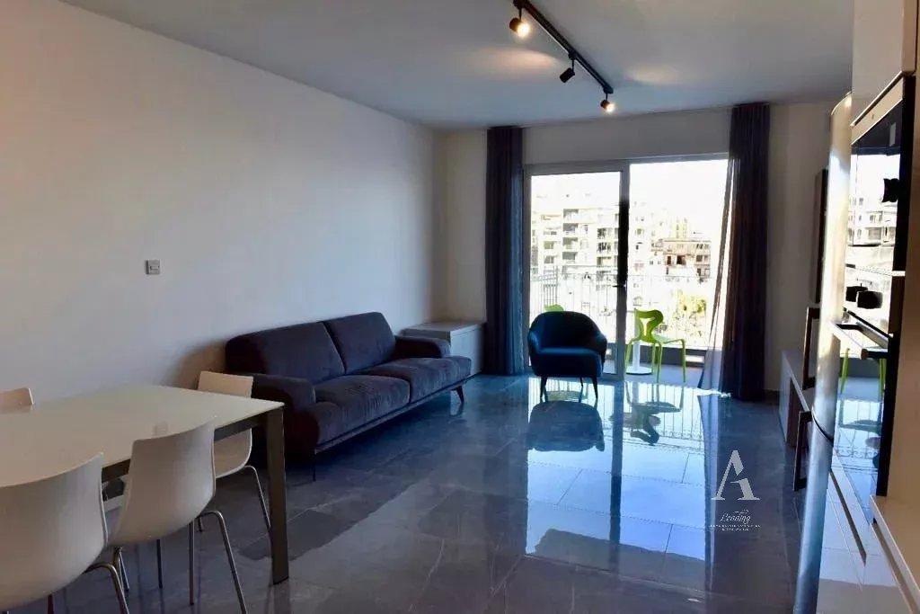 2-Bedroom Apartment in San Ġiljan — photograph 3