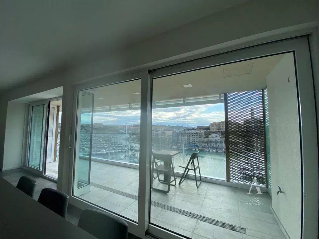3-Bedroom Apartment in Msida — photograph 3