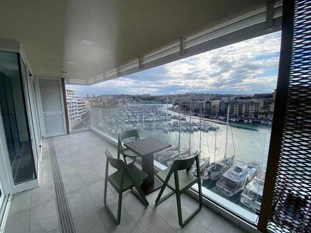 3-Bedroom Apartment in Msida — photograph 2